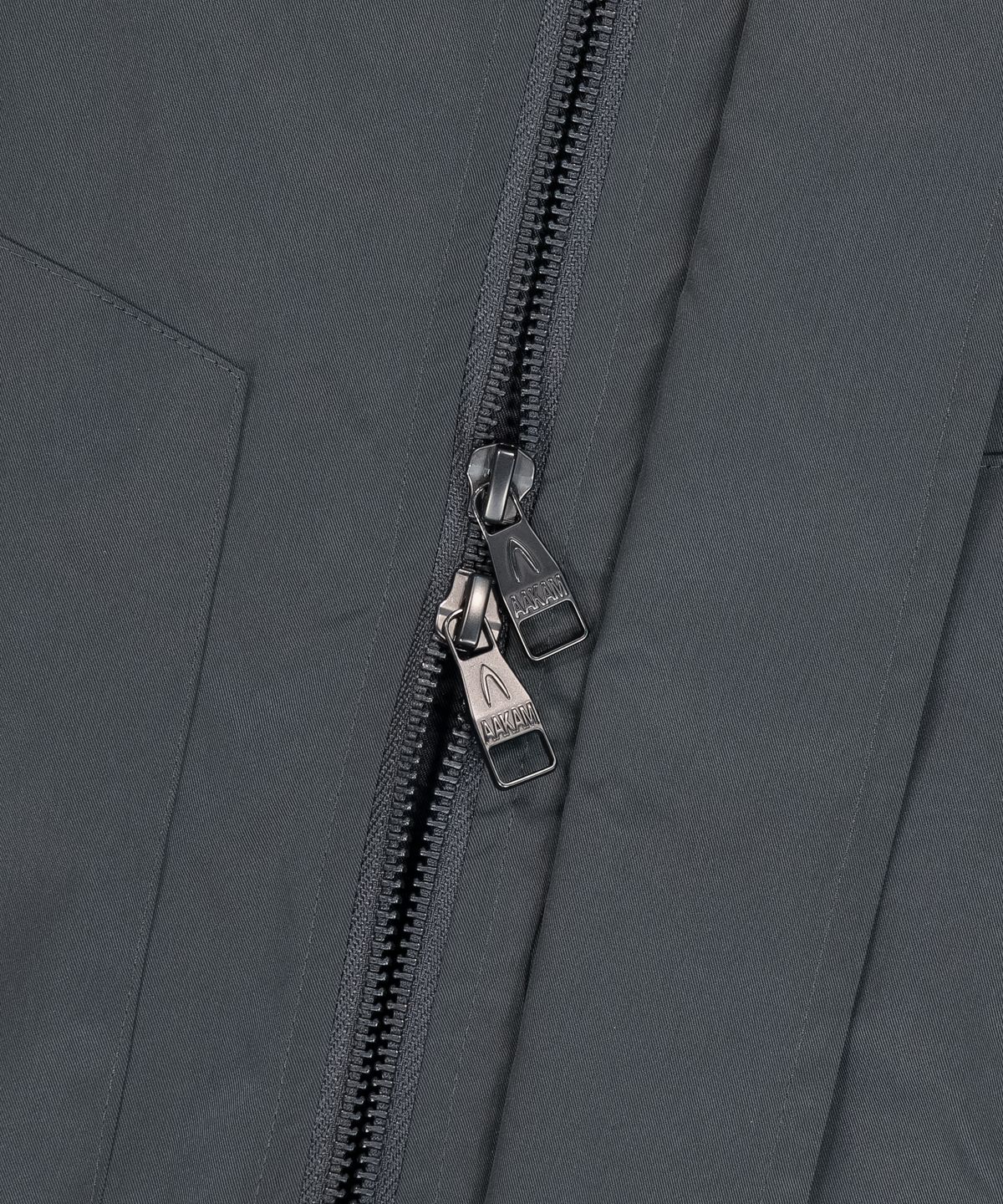 아캄(AAKAM) High-Neck Button Jacket (Dark Gray)