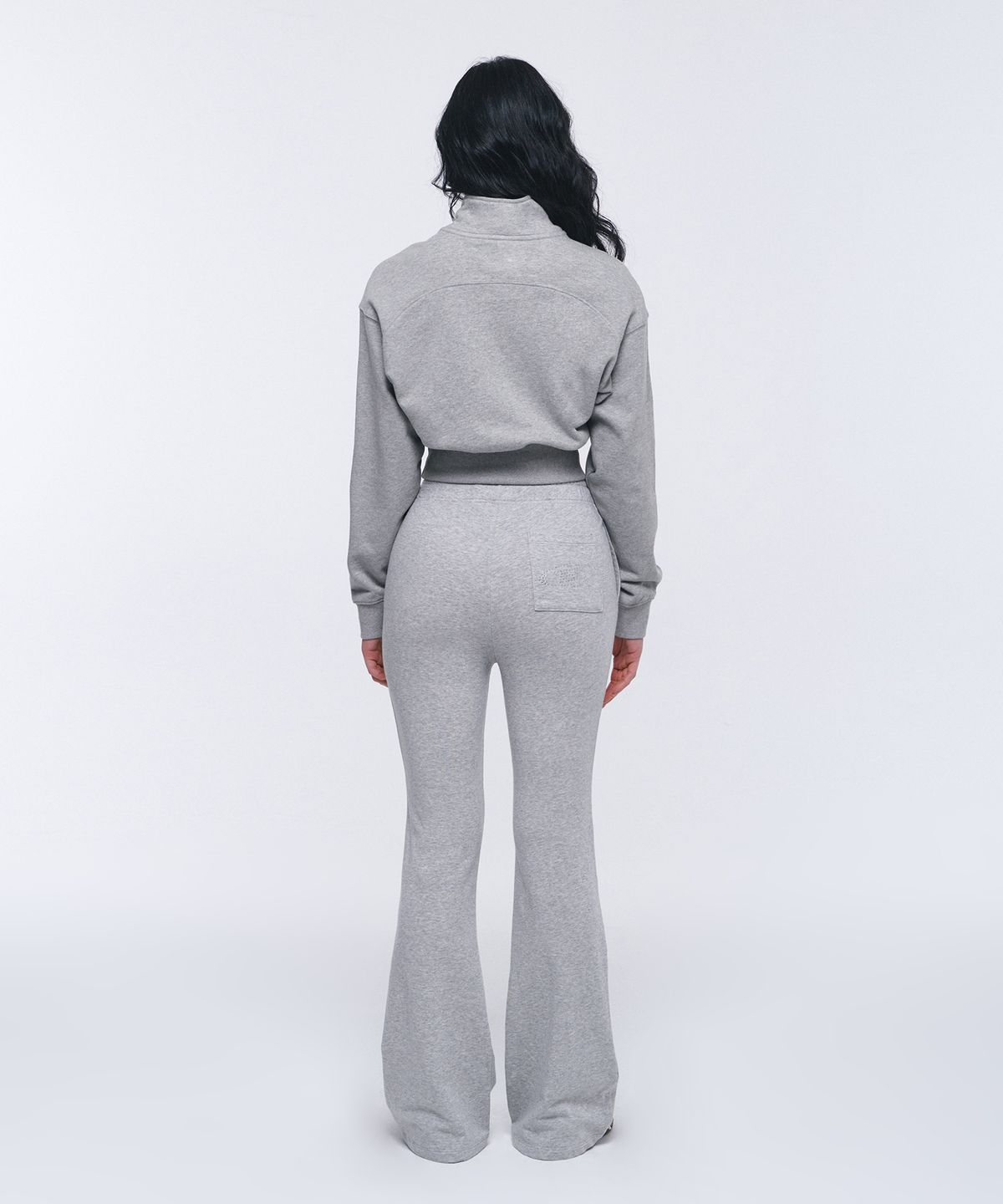 본투윈(BORN TO WIN) W SILVER B HALF ZIP UP SWEATSHIRTS [MELANGE GREY]
