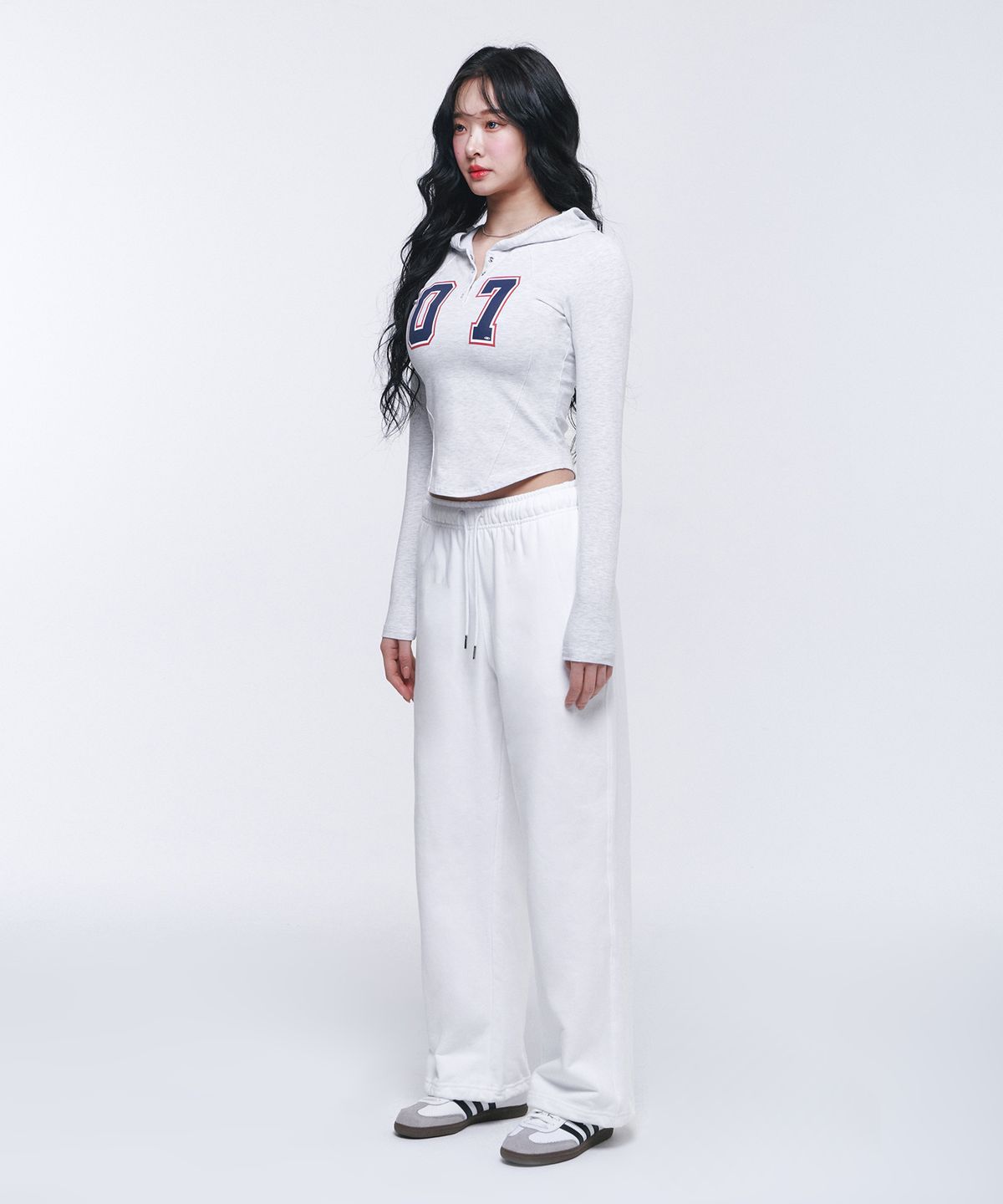 본투윈(BORN TO WIN) W NUMBER PIN-TUCK SNAP HOODIE [WHITE MELANGE GREY]