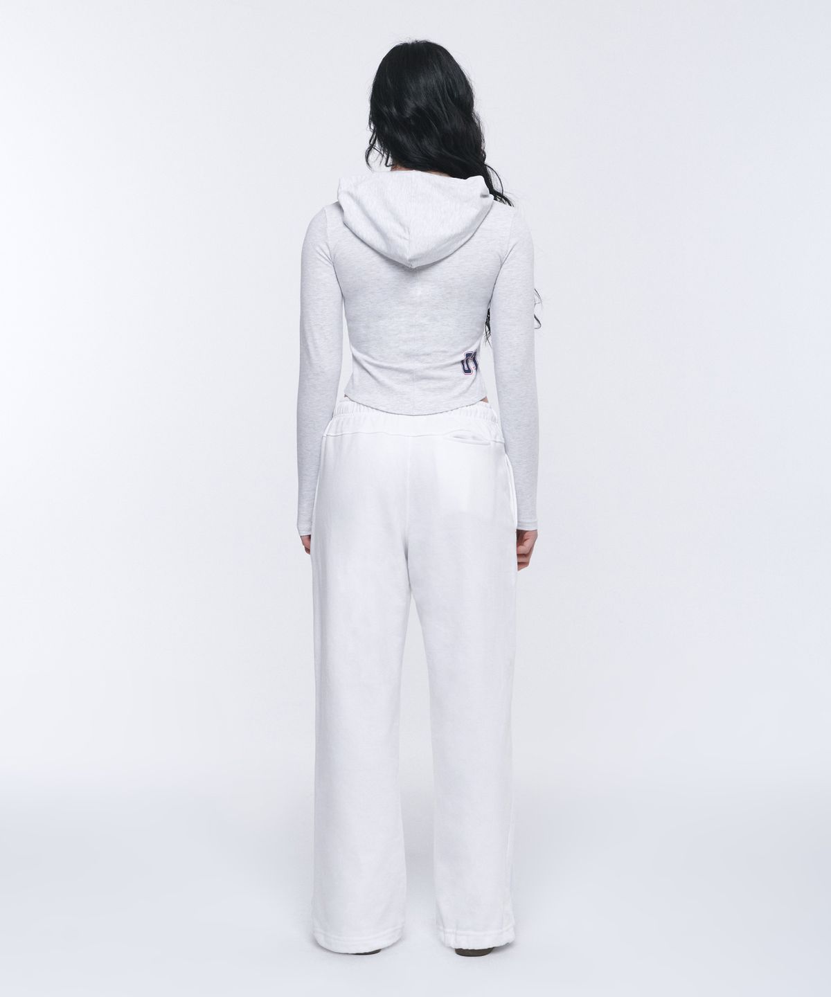 본투윈(BORN TO WIN) W NUMBER PIN-TUCK SNAP HOODIE [WHITE MELANGE GREY]