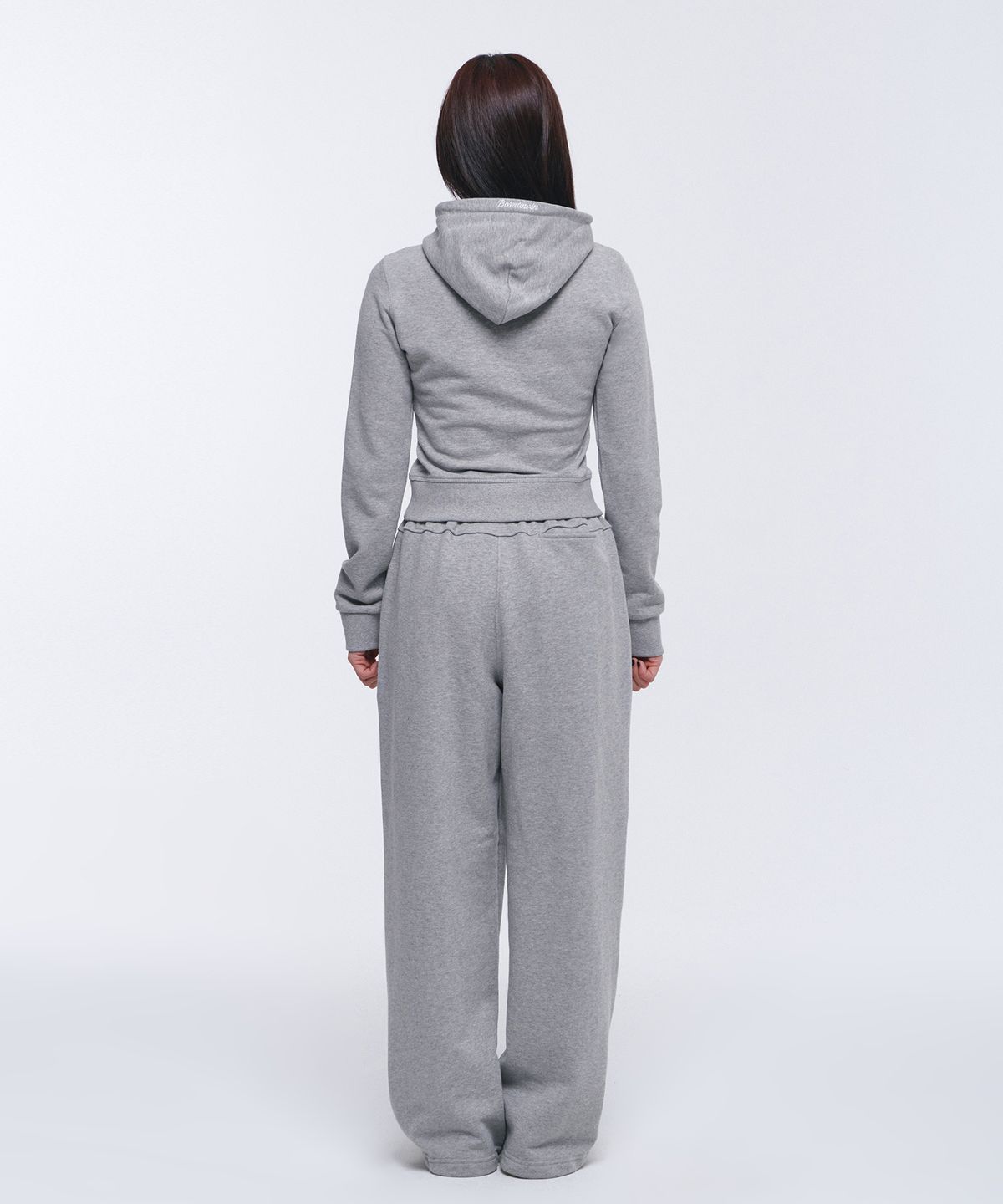 본투윈(BORN TO WIN) W B PENDANT COTTON CROP HOODIE [MELANGE GREY]