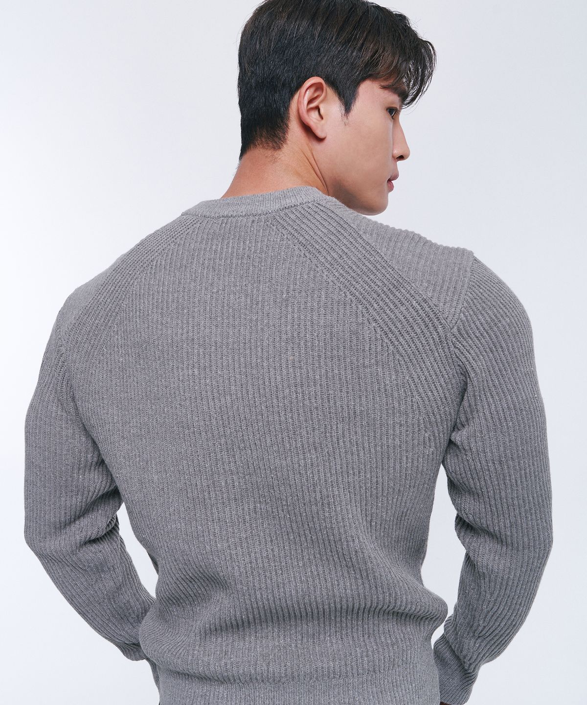 본투윈(BORN TO WIN) CHROME LOGO MUSCLE FIT KNIT [GREY]