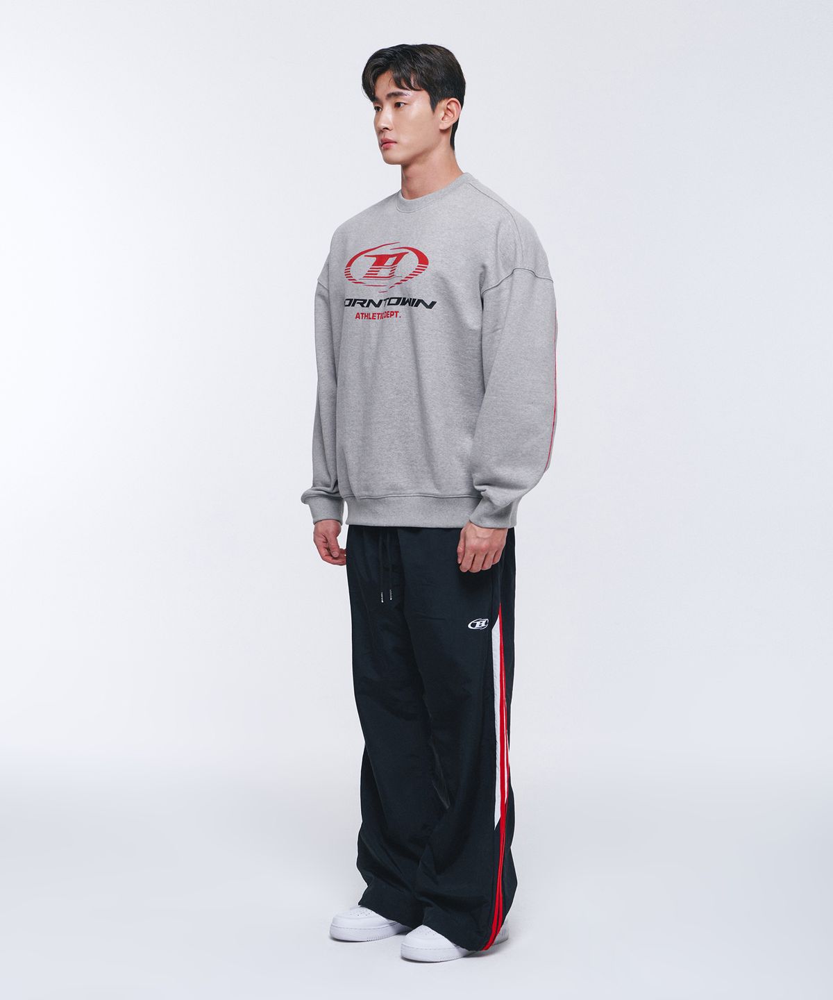 본투윈(BORN TO WIN) B SYMBOL RED LINE SWEATSHIRTS [MELANGE GREY]