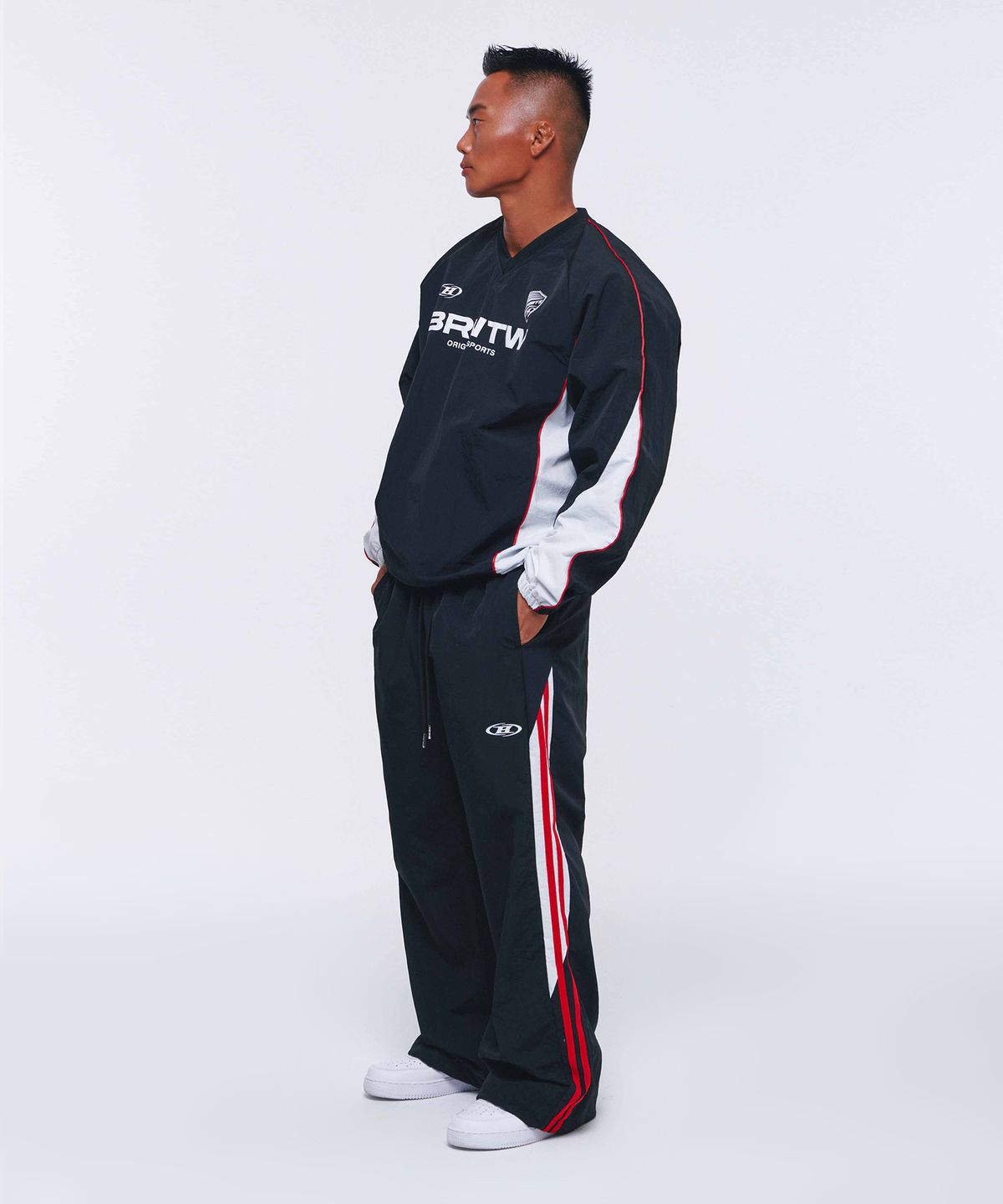본투윈(BORN TO WIN) BRNTW VENTILATION NYLON TOP [BLACK]