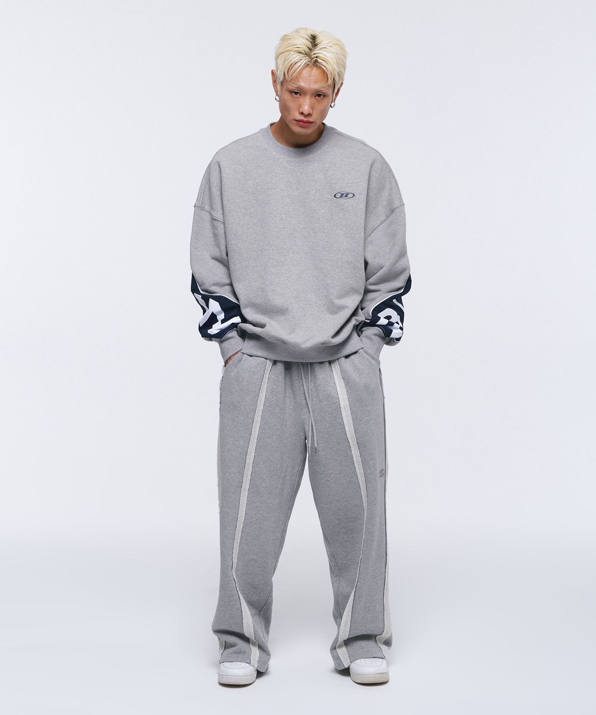 본투윈(BORN TO WIN) NYLON MIX BOLD SWEATSHIRTS [GREY]