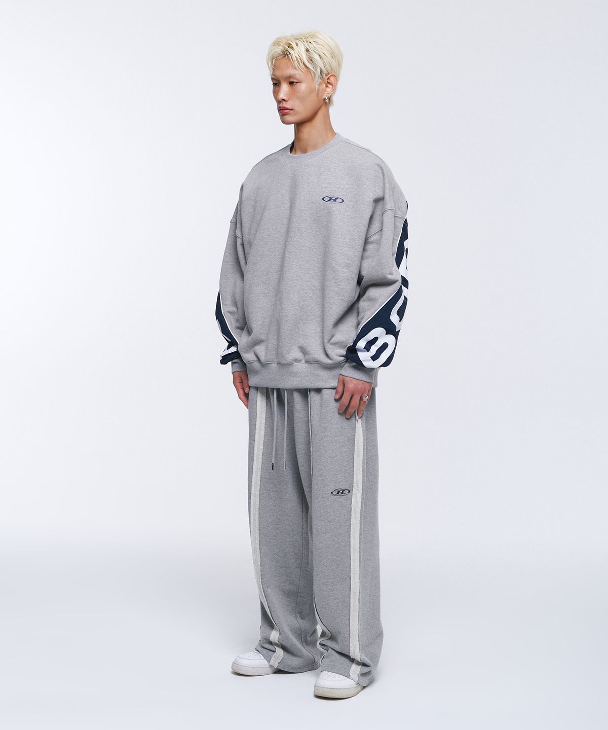 본투윈(BORN TO WIN) NYLON MIX BOLD SWEATSHIRTS [GREY]