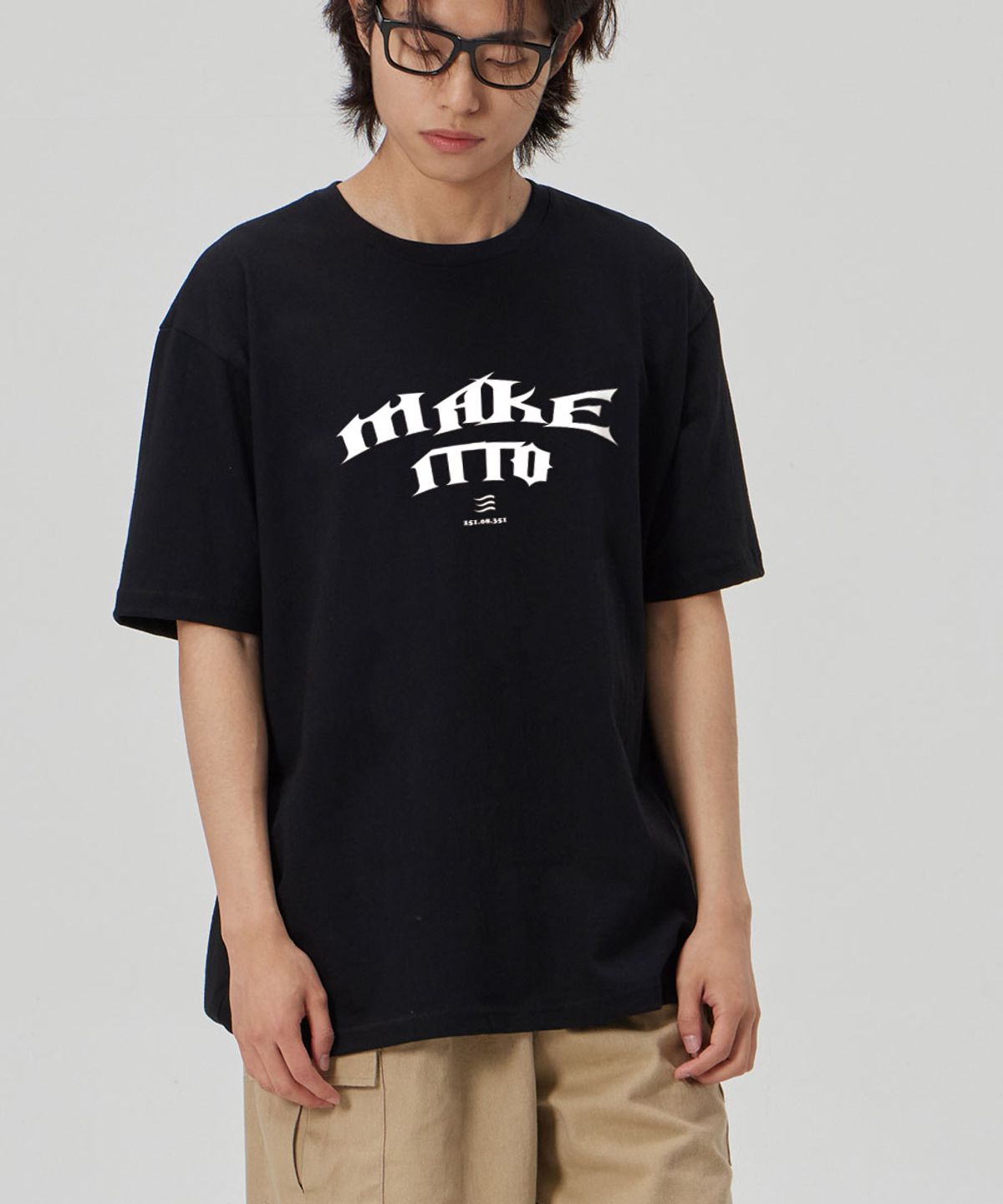 메이킷투(MAKEITTO) [BLACK LETTER]CREW NECK TEE_BLACK