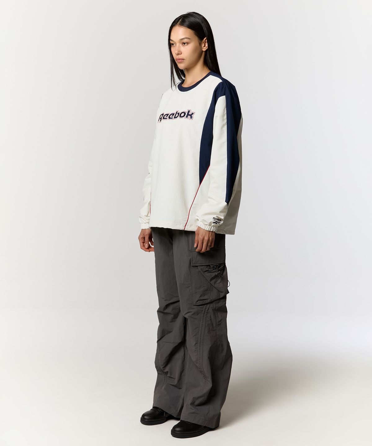 리복(REEBOK) 파라슈트 카고 팬츠 - 차콜