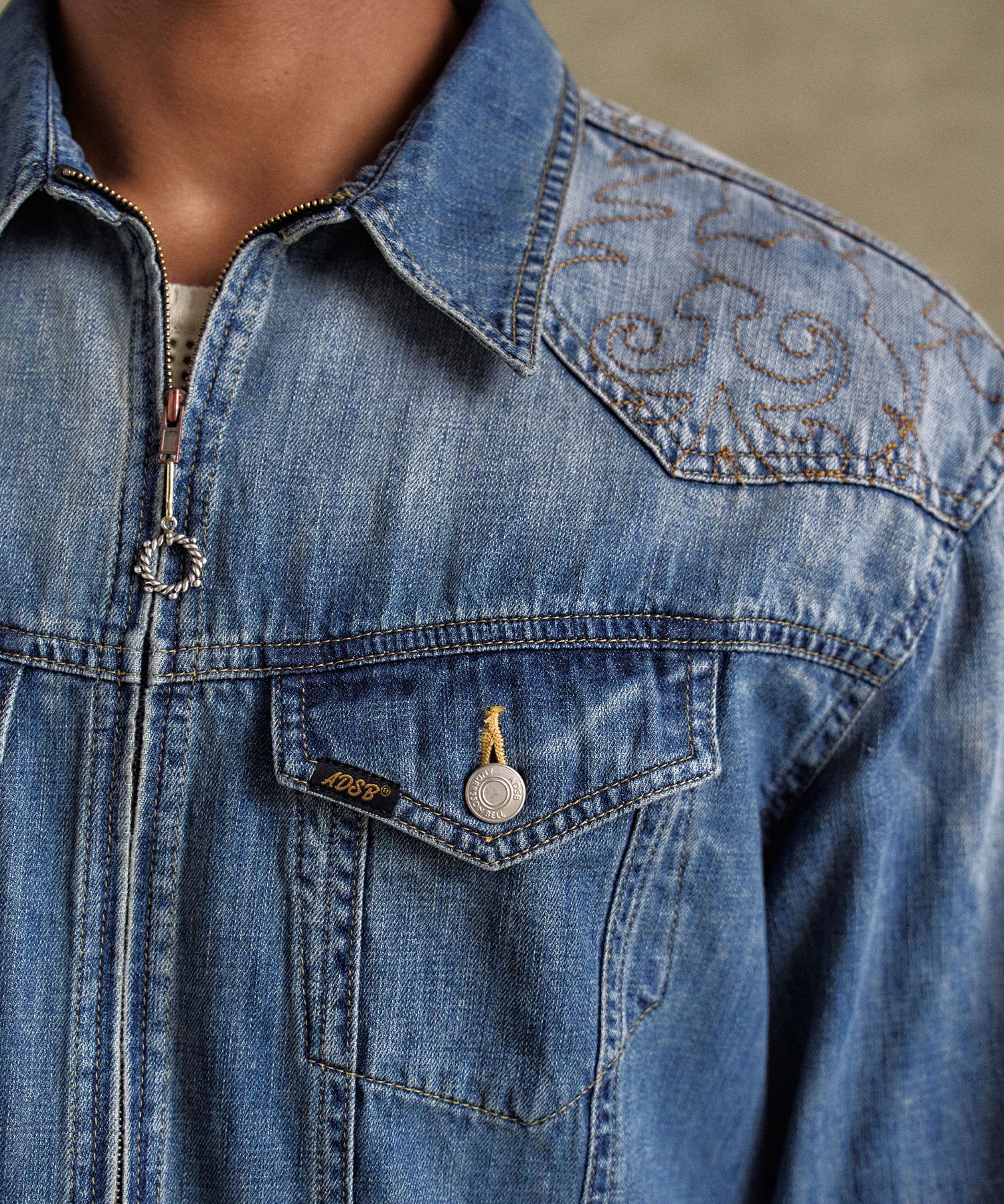 Andersson Bell★EMBROIDERY PATCHWORK DENIM SHIRTS★人気 MUSINSA | ANDERSSON BELL Embroidered Patchwork Denim Shirt