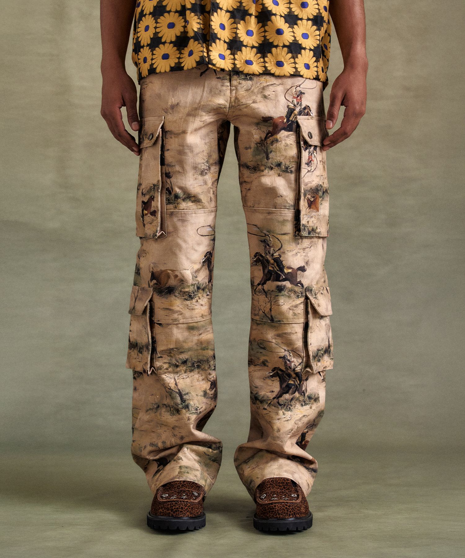 MUSINSA | ANDERSSON BELL Unisex Cowboy Printed Cargo Jeans apa811u