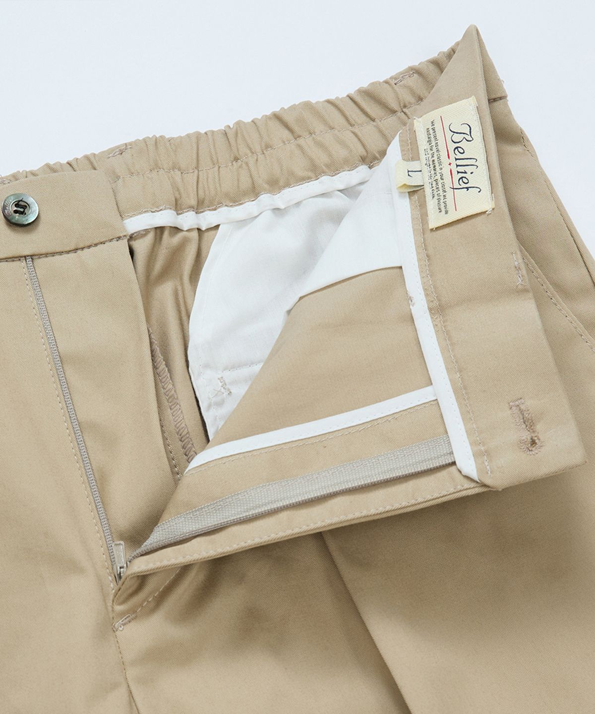 벨리프(BELLIEF) Gabardine cotton Single Pleat banding chino (Beige)