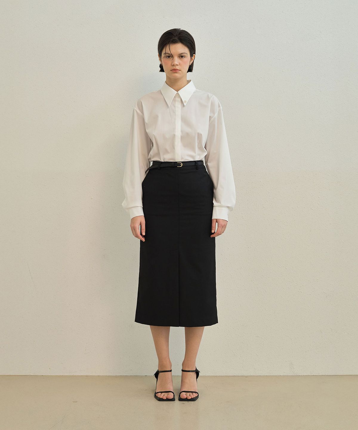 메이버유(MAYVERU) Forward H Skirt _ Black