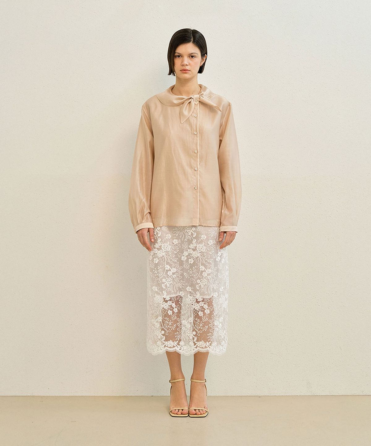 메이버유(MAYVERU) Menja Blouse _ Pink