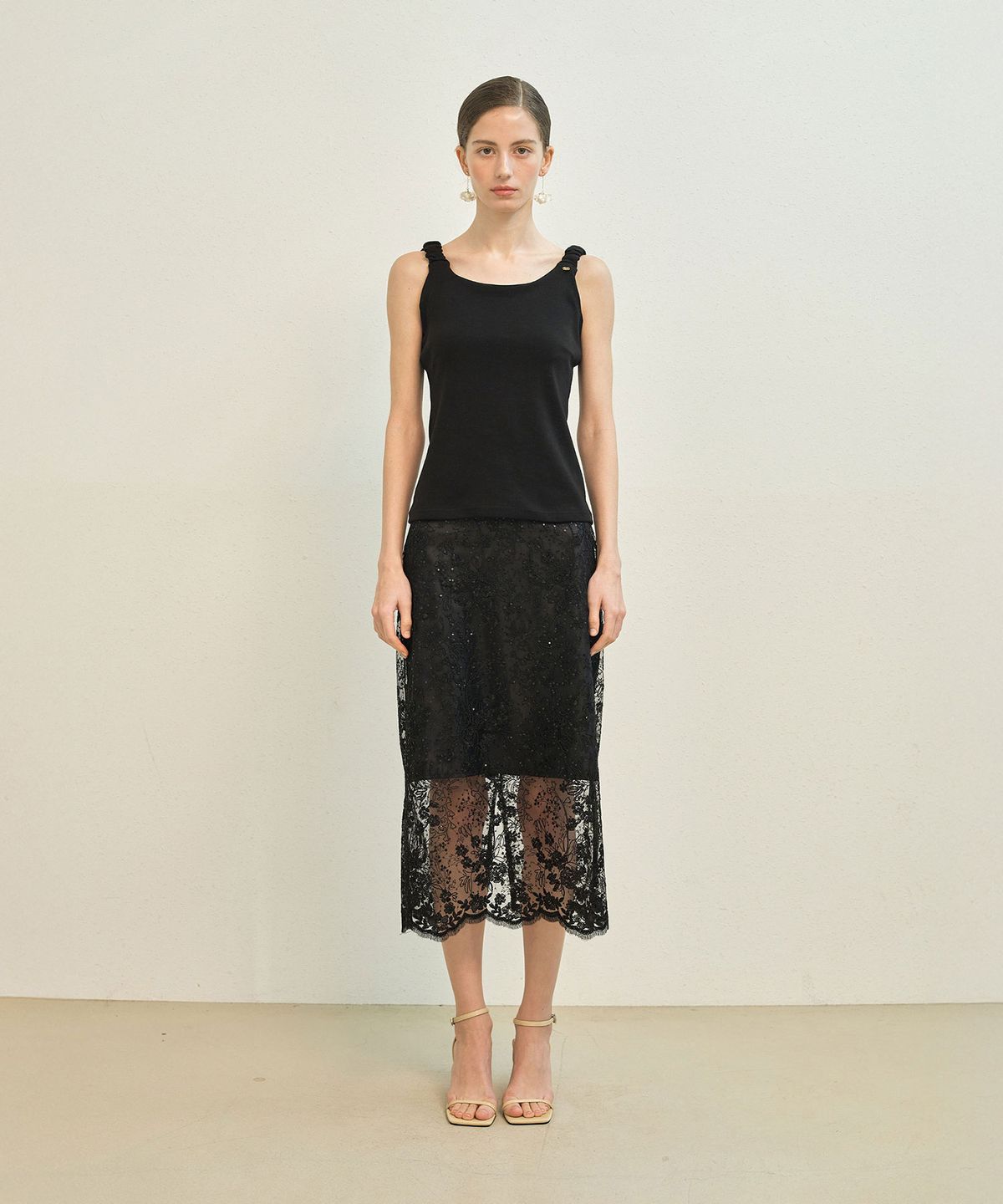 메이버유(MAYVERU) Cookie Wrinkle Sleeveless T-Shirt _ Black