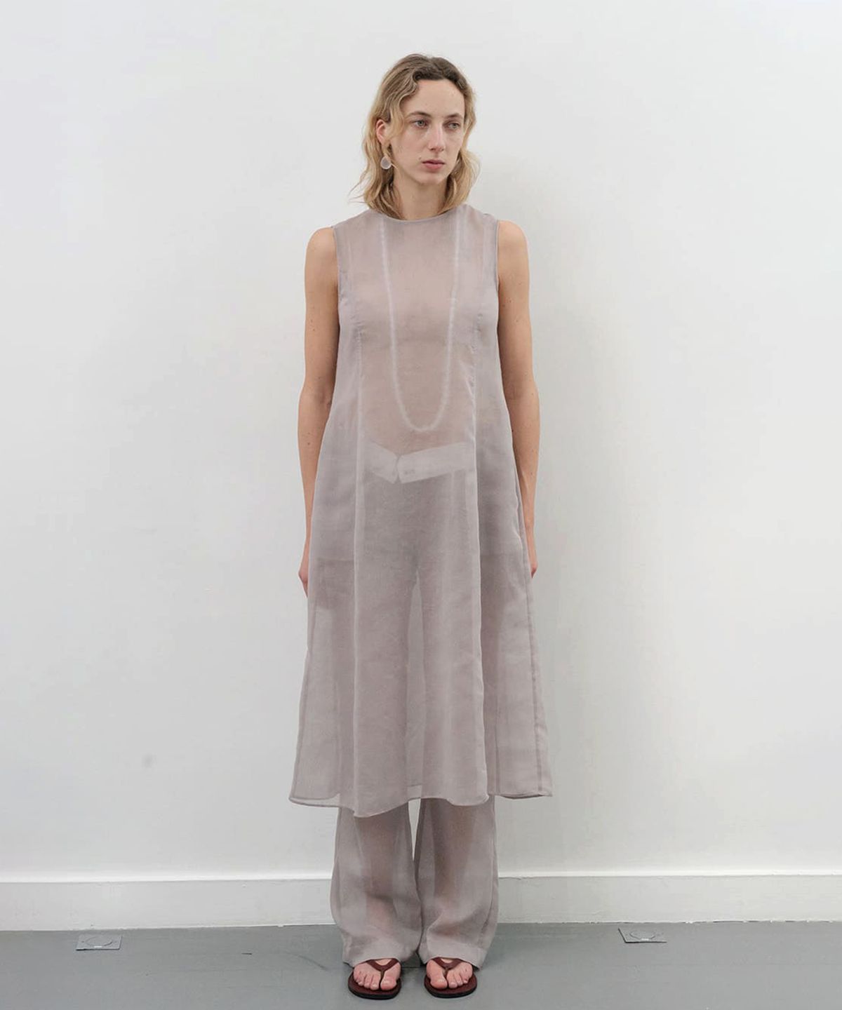 아모멘토(AMOMENTO) SHEER LONG DRESS_GREY