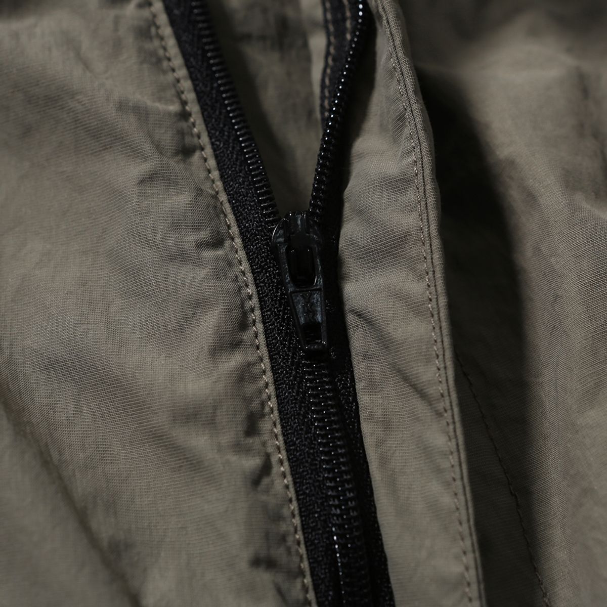 모이프(MOIF) [SS25]UNIFORM PANTS / SAND NC