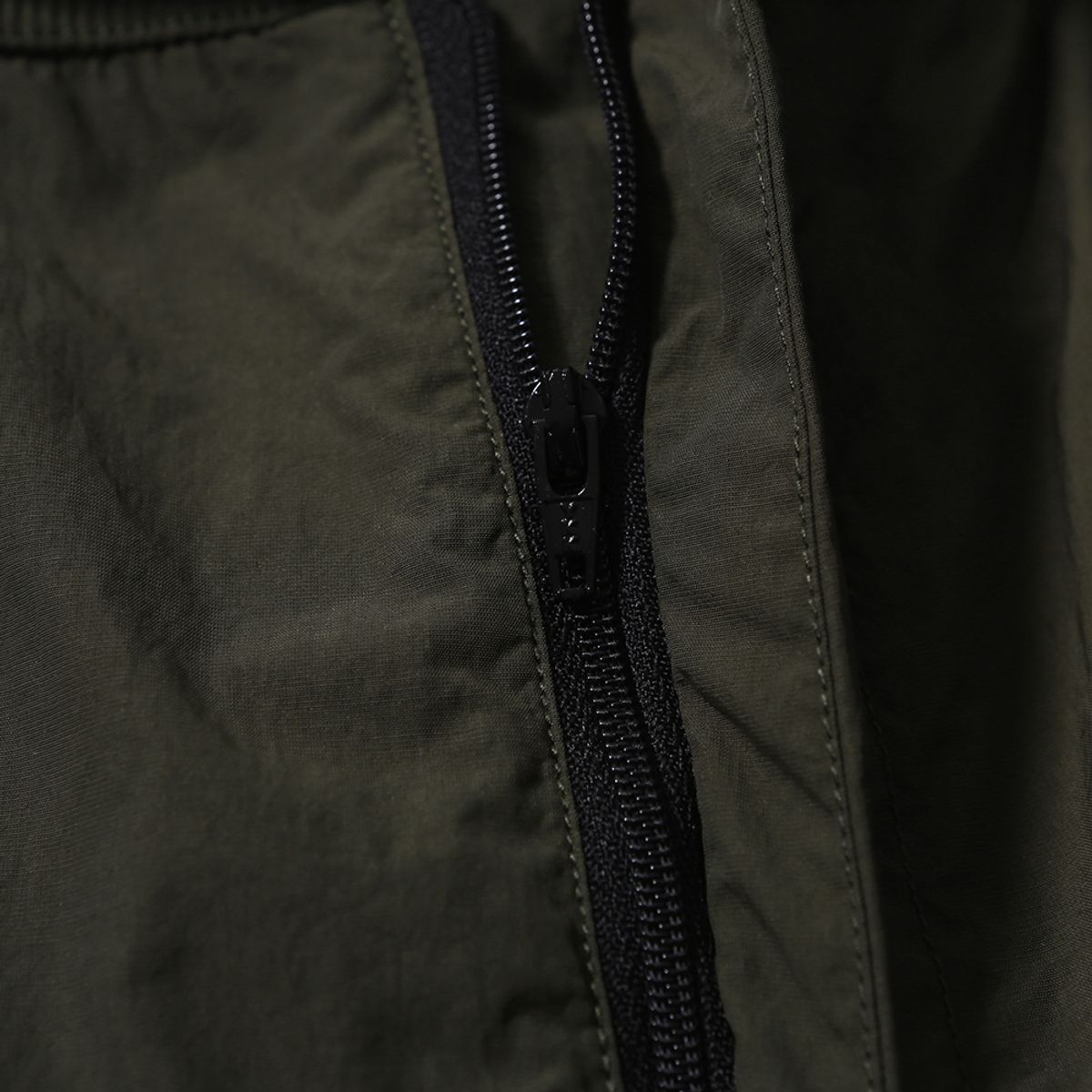 모이프(MOIF) [SS25] UNIFORM PANTS / OLIVE NC