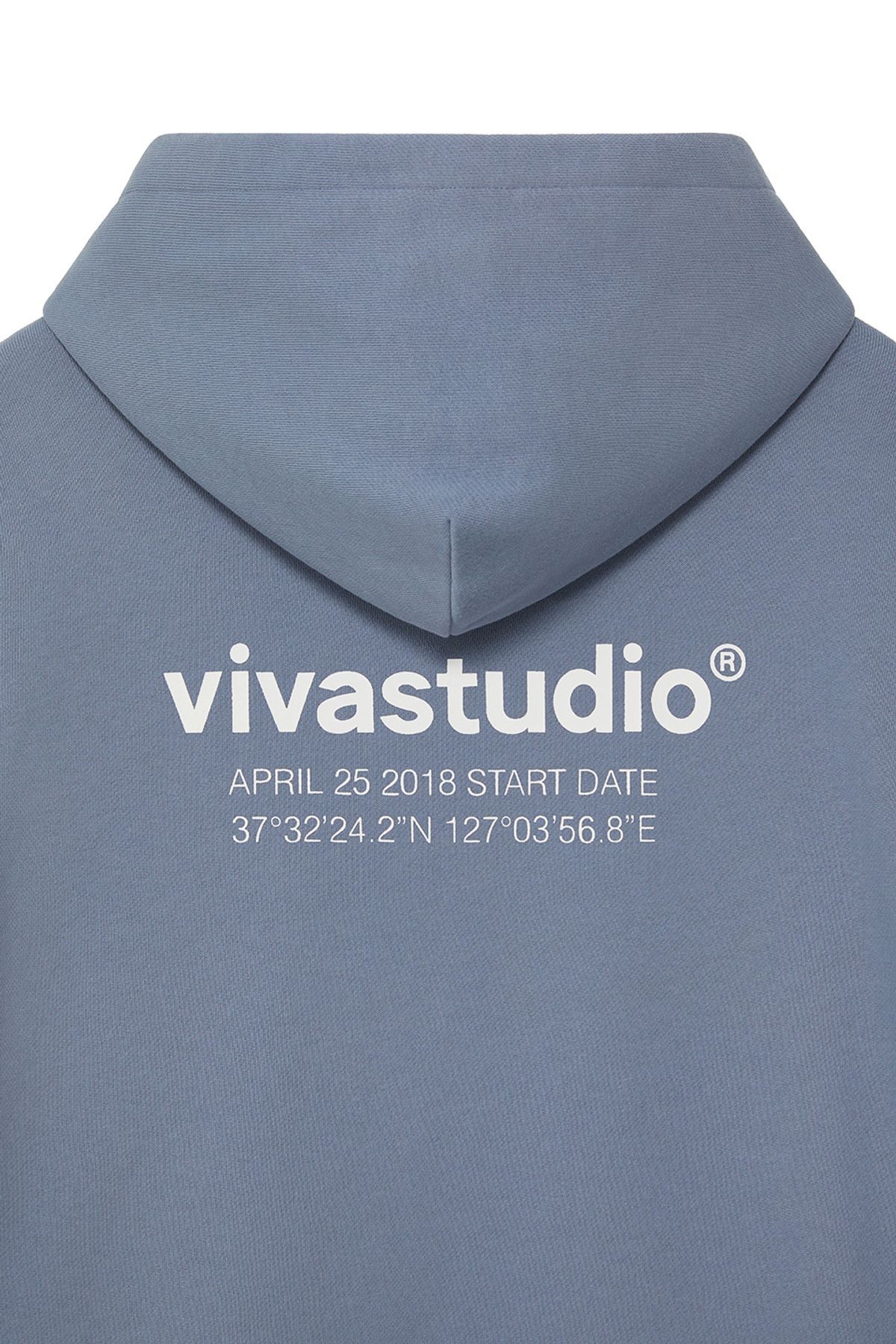 비바스튜디오(VIVASTUDIO) LOCATION HOODIE [PASTEL BLUE]