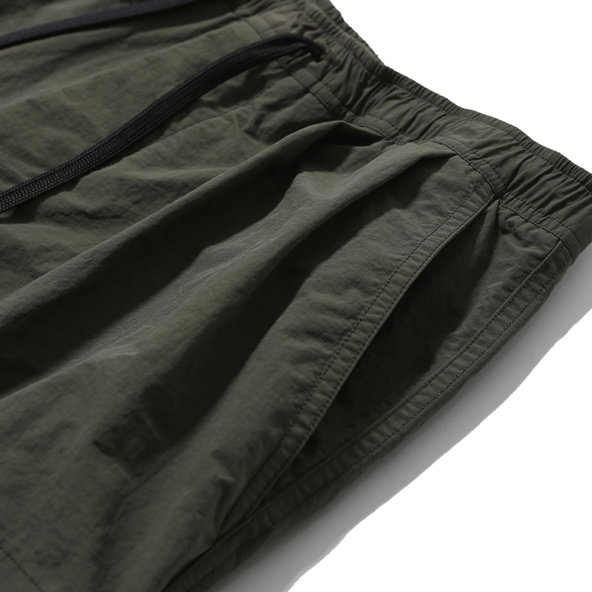 모이프(MOIF) [SS25] OVER MIL 6P PANTS / OLIVE