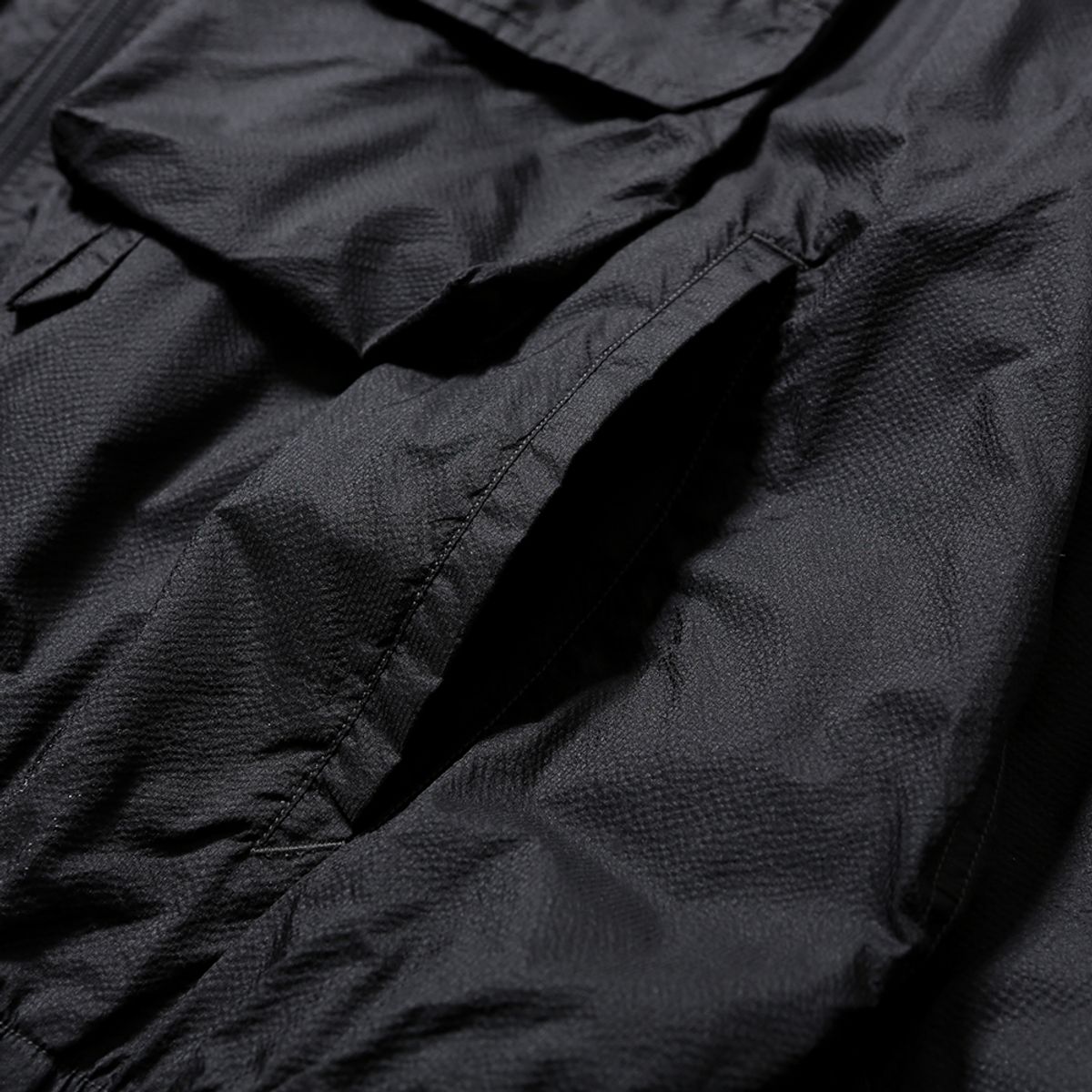 모이프(MOIF) [SS25] LT WADING PARKA / BLACK