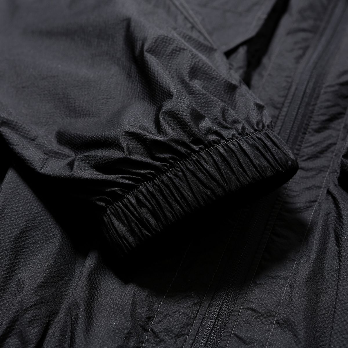 모이프(MOIF) [SS25] LT WADING PARKA / BLACK