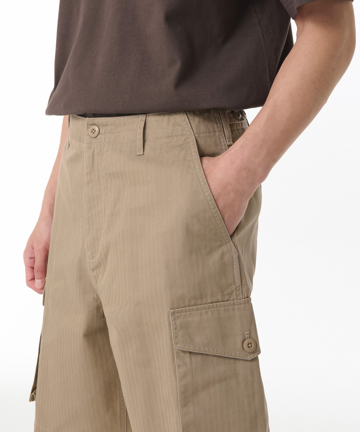 MUSINSA | MUSINSA STANDARD Cotton Herringbone Cargo Shorts
