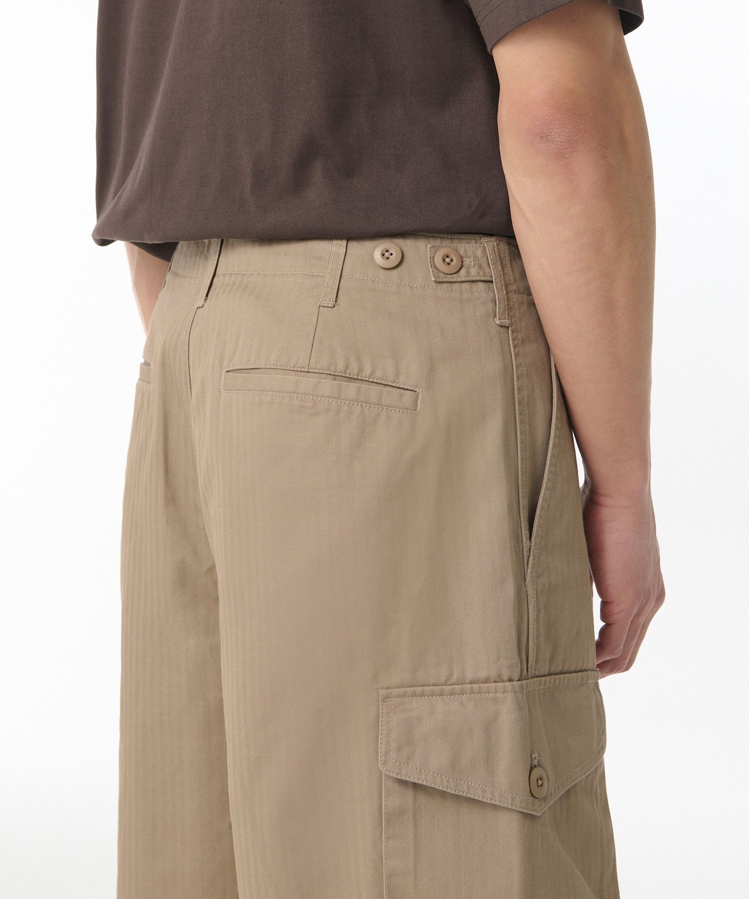 MUSINSA | MUSINSA STANDARD Cotton Herringbone Cargo Shorts