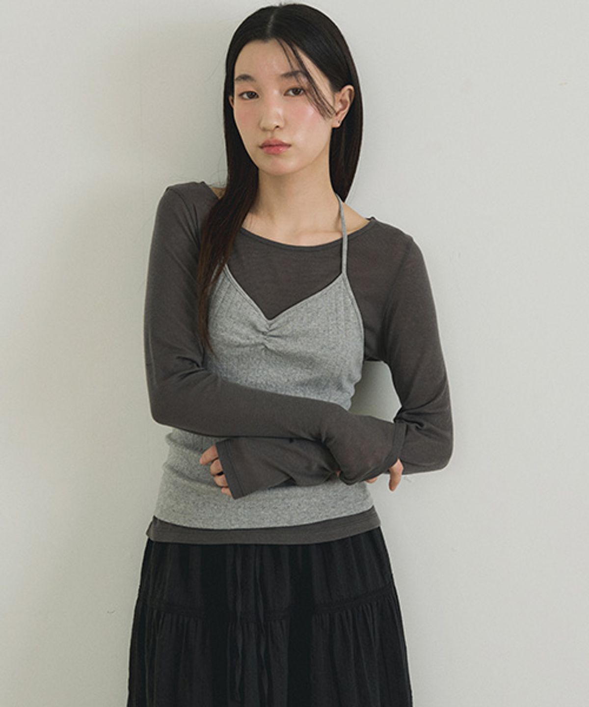 링서울(LINGSEOUL) layered halter neck top set-charcoal/melange