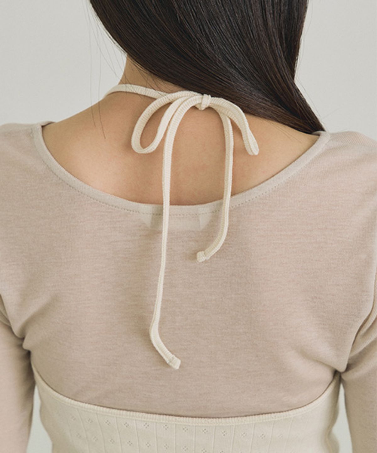 링서울(LINGSEOUL) layered halter neck top set-ash beige/cream