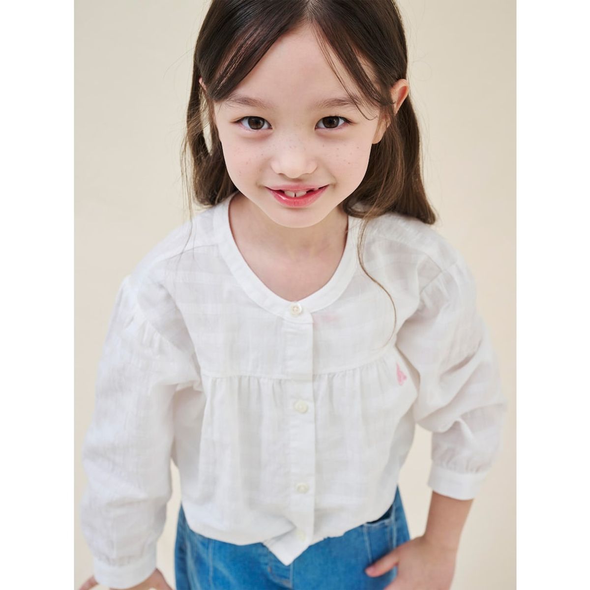 빈폴 키즈(BEANPOLE KIDS) 셔링 포인트 블라우스  화이트 (BI5264G021)