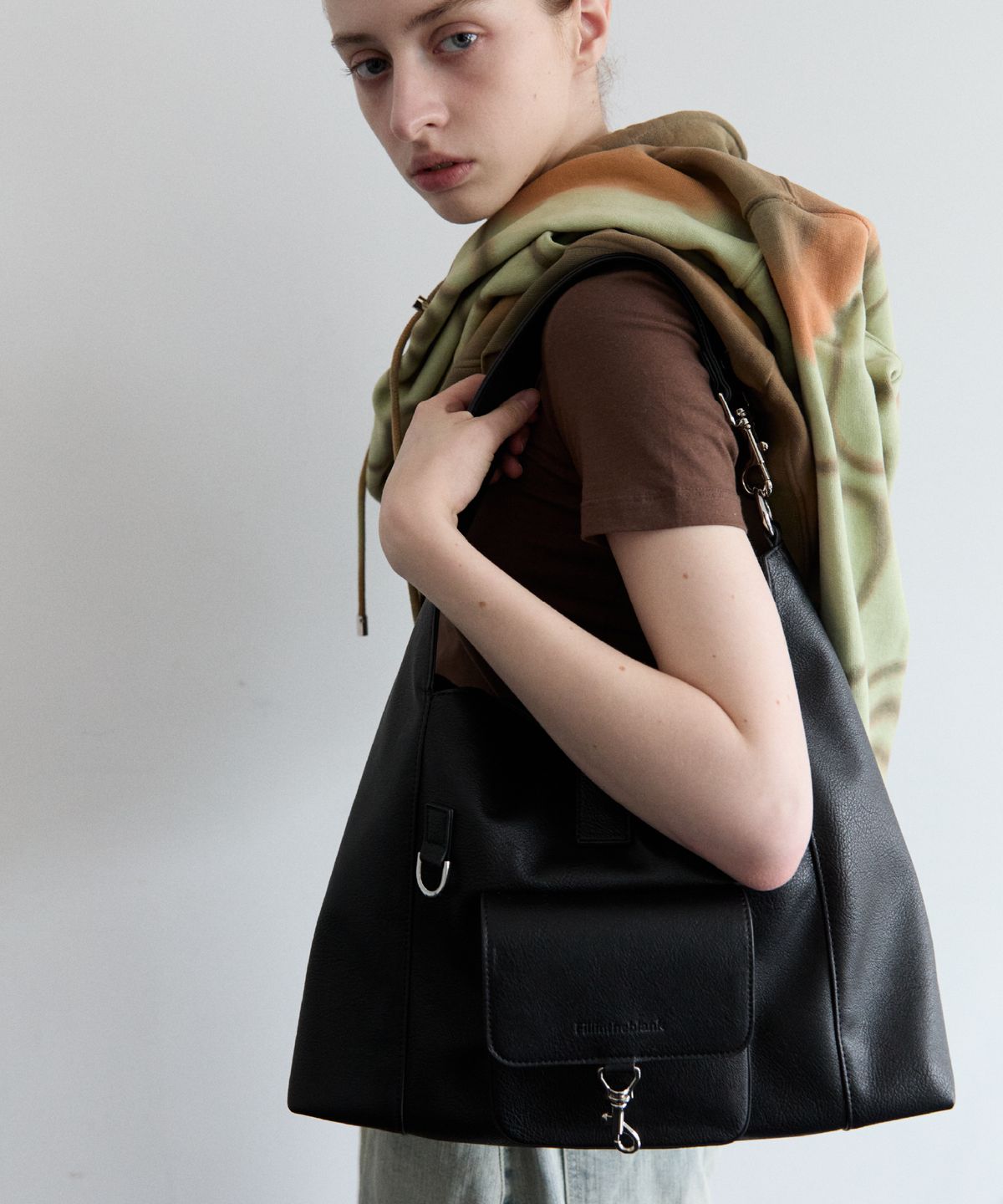 필인더블랭크(FILLINTHEBLANK) PK Slouch Bag (black)