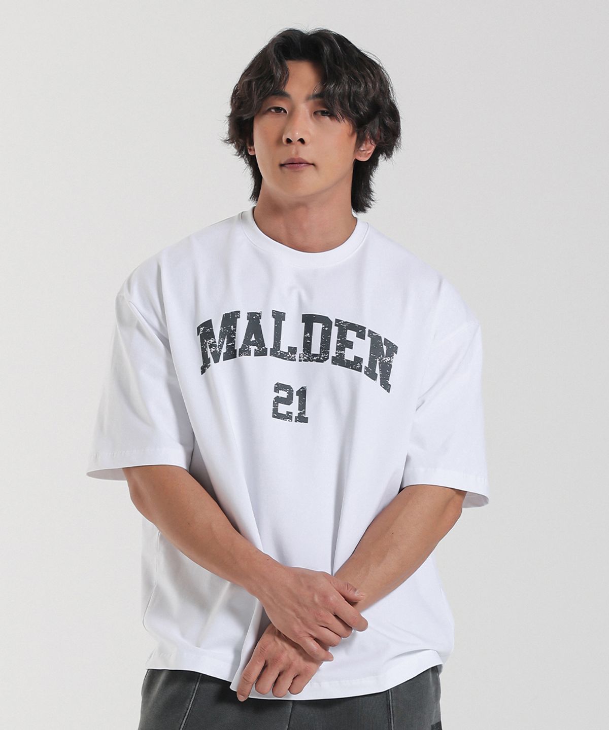몰든(MALDEN) 크랙 오버핏 티셔츠