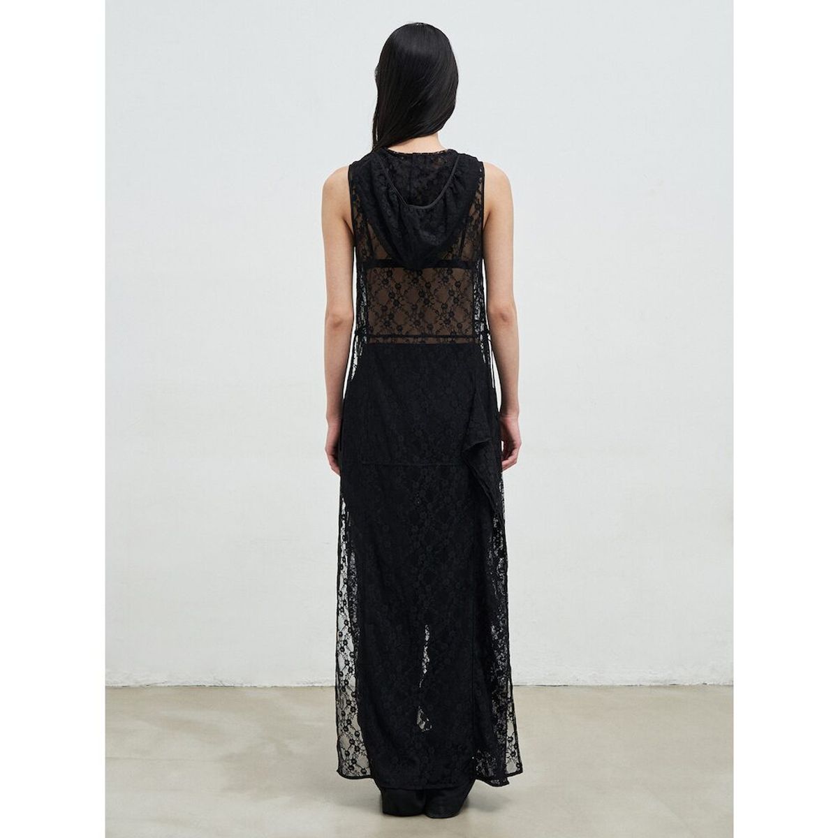 앙개(ANGGAE) Lace Hooded Layering Dress   Black