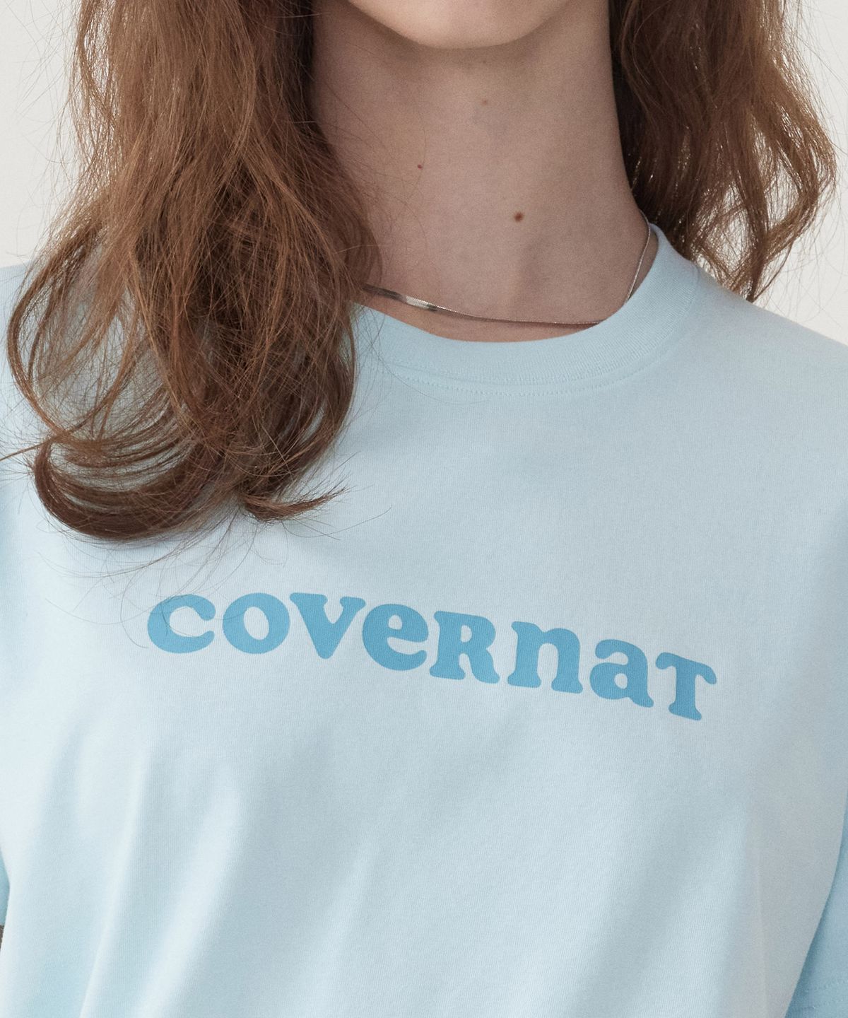 커버낫 우먼(COVERNAT WOMAN) 우먼 쿨 코튼 쿠퍼로고 티셔츠 Sky Blue
