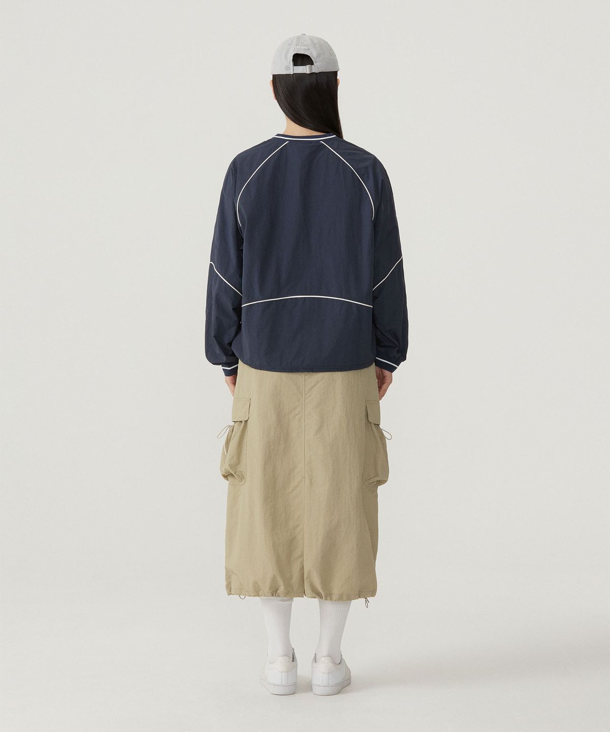 커버낫 우먼(COVERNAT WOMAN) 우먼 로고 나일론 롱슬리브 Navy