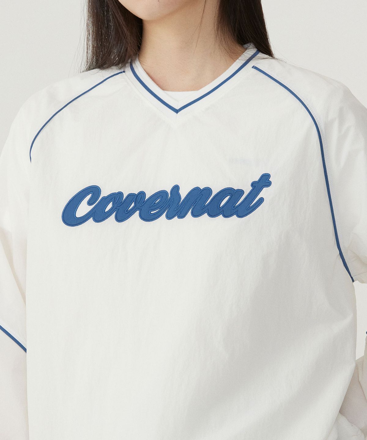 커버낫 우먼(COVERNAT WOMAN) 우먼 로고 나일론 롱슬리브 Ivory