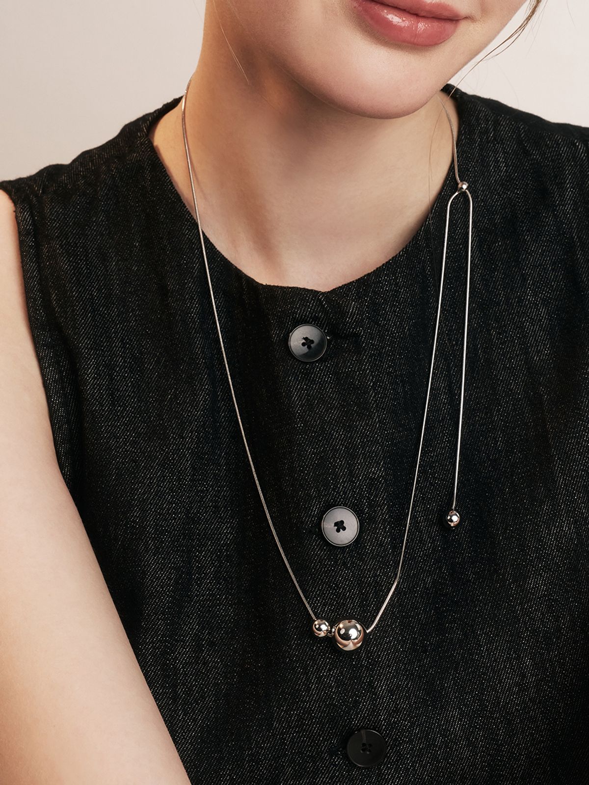 헤이(HEI) both ball silicon long necklace