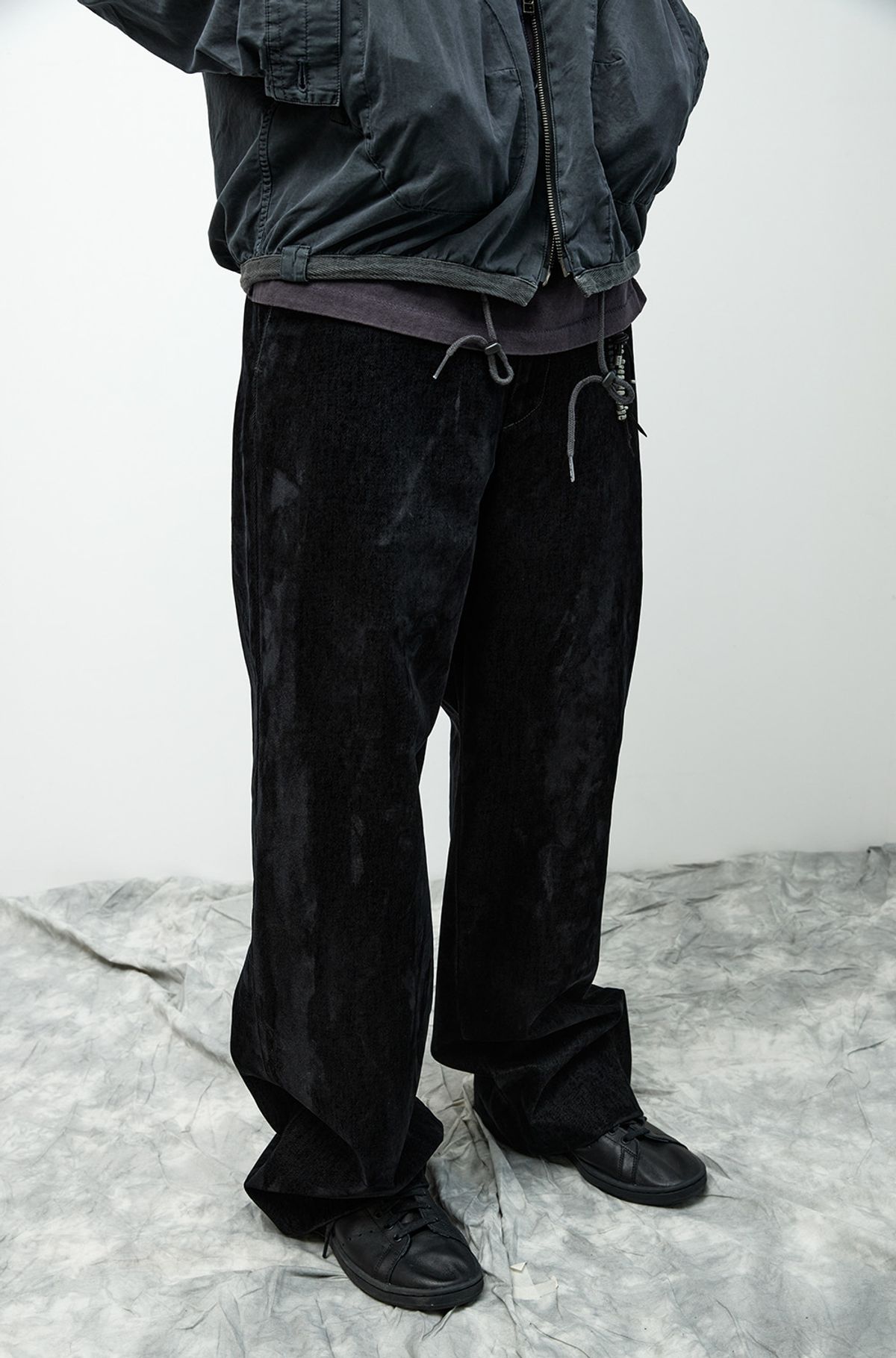 해칭룸(HATCHINGROOM) Regular Trouser Velvet Denim Black