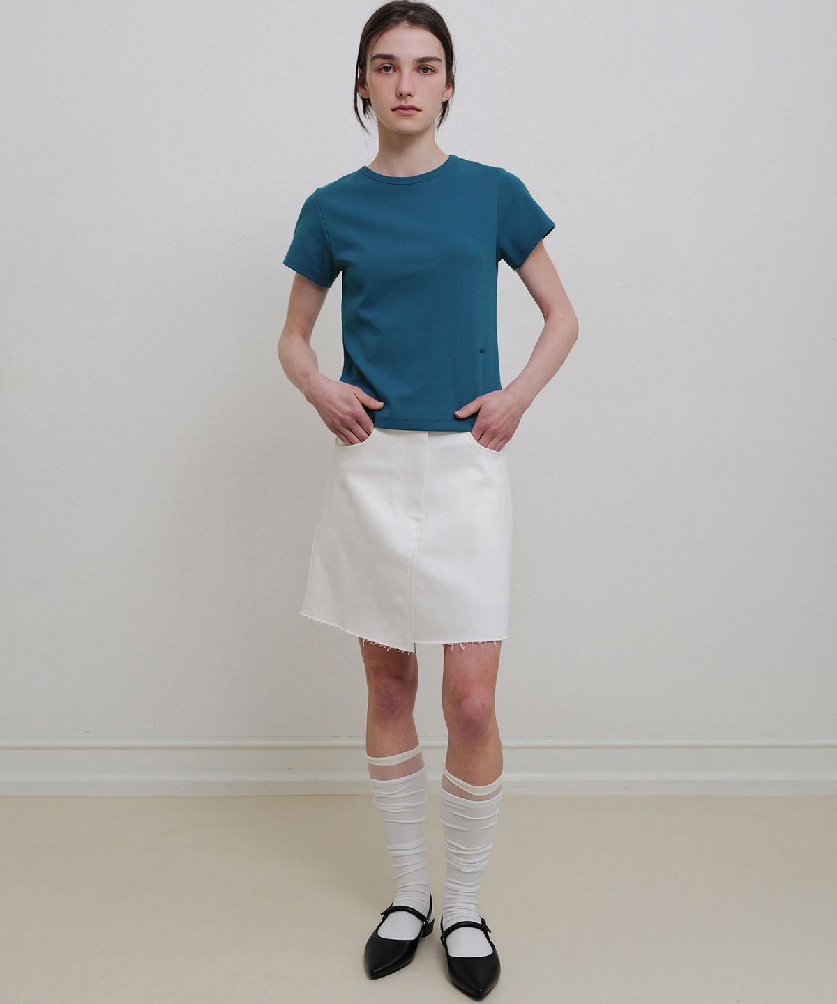 앤니즈(ANDNEEDS) Cotton twill mini skirt (ivory)