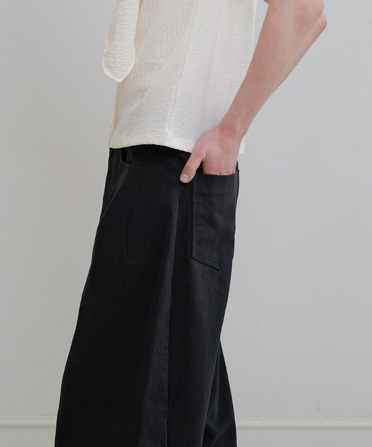앤니즈(ANDNEEDS) Den wide cotton pants (black)