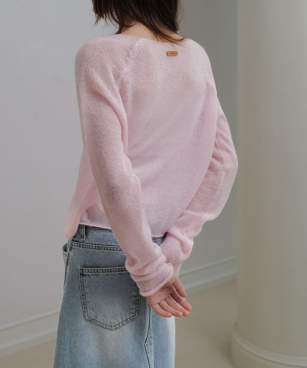 앤니즈(ANDNEEDS) Boat neck sheer knit (baby pink)