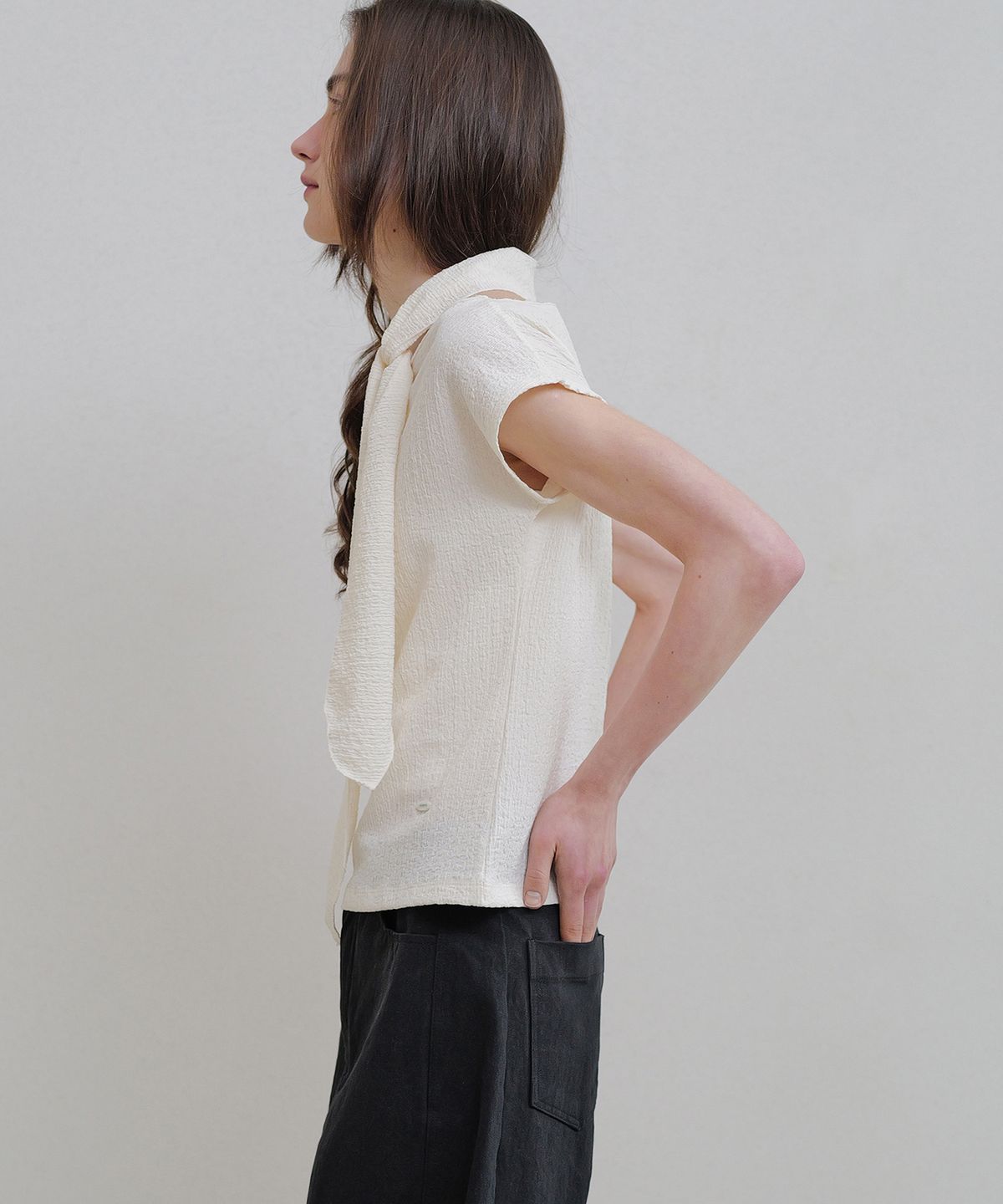 앤니즈(ANDNEEDS) Rachel scarf blouse (ivory)