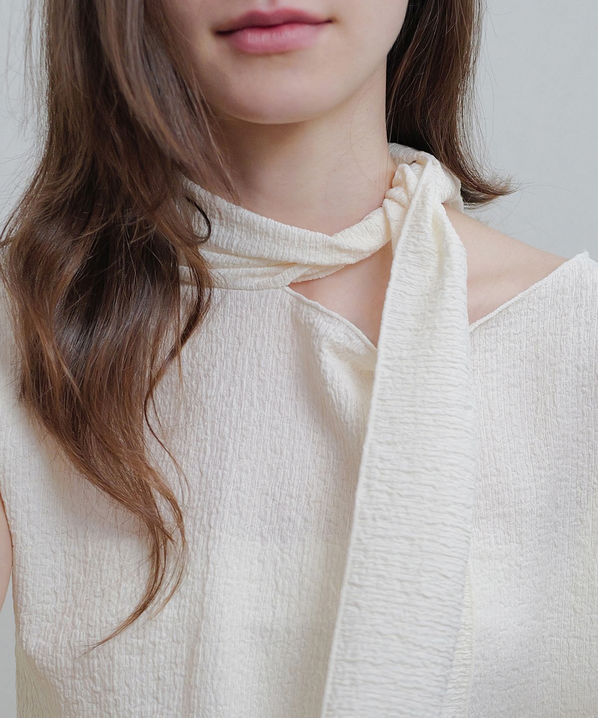 앤니즈(ANDNEEDS) Rachel scarf blouse (ivory)