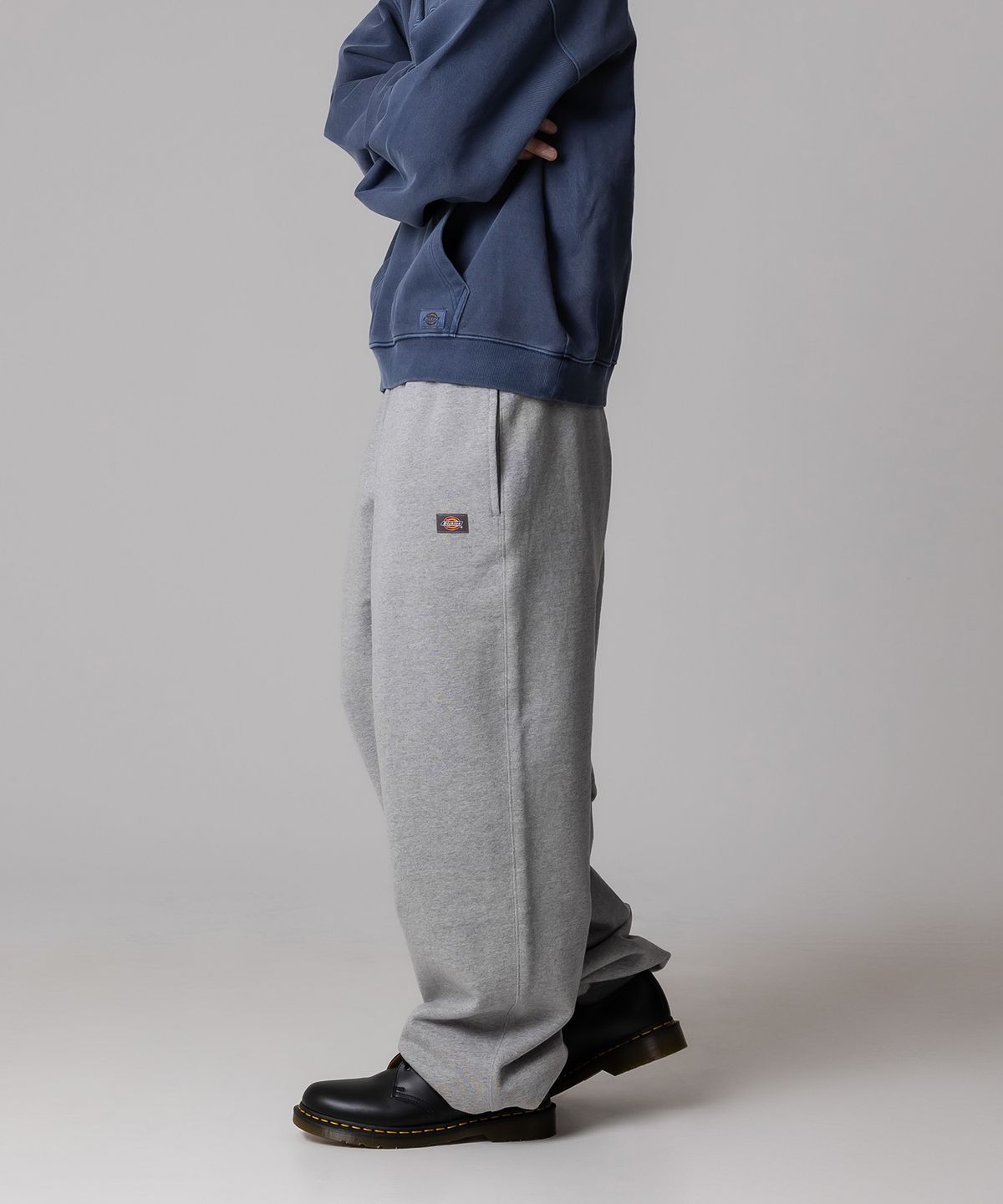 디키즈(DICKIES) 베이직 루즈핏 스웨트 팬츠 Gray