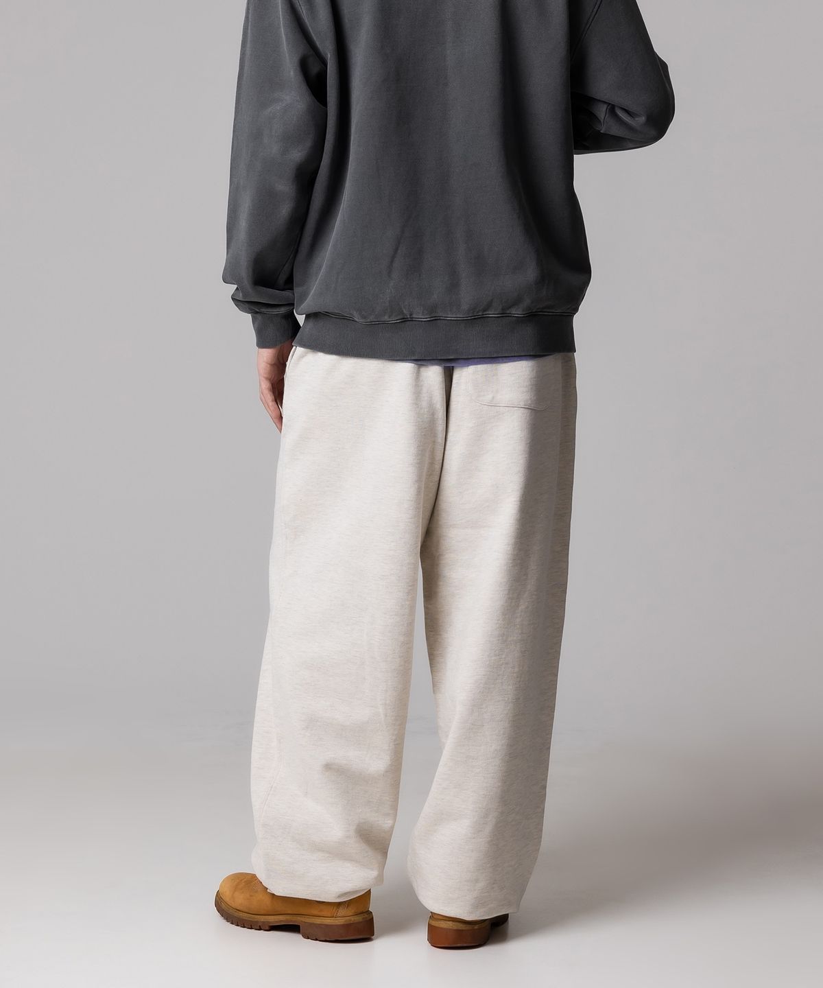 디키즈(DICKIES) 베이직 루즈핏 스웨트 팬츠 Oatmeal
