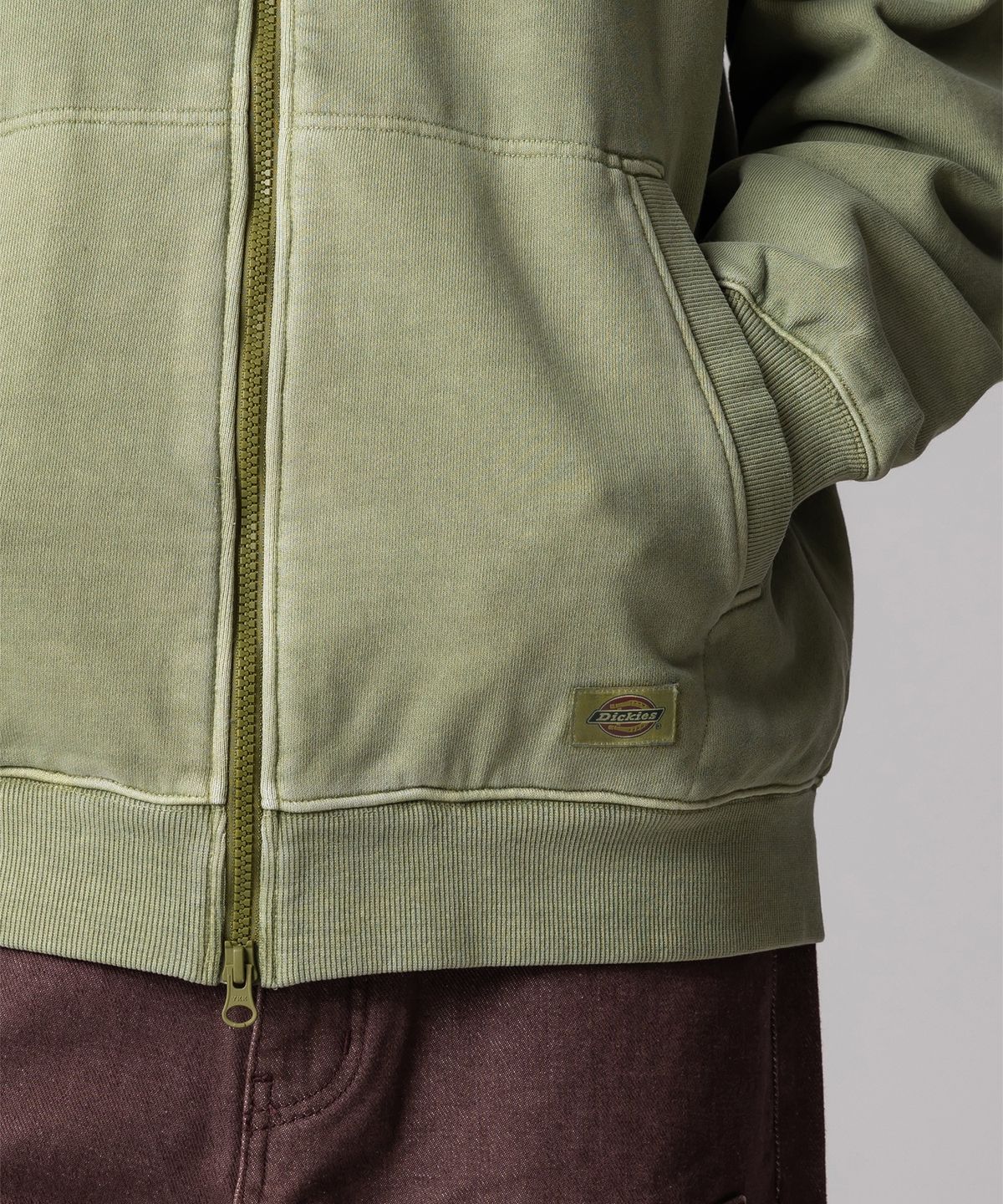 디키즈(DICKIES) 가먼트 다이드 져지 트랙탑 Olive