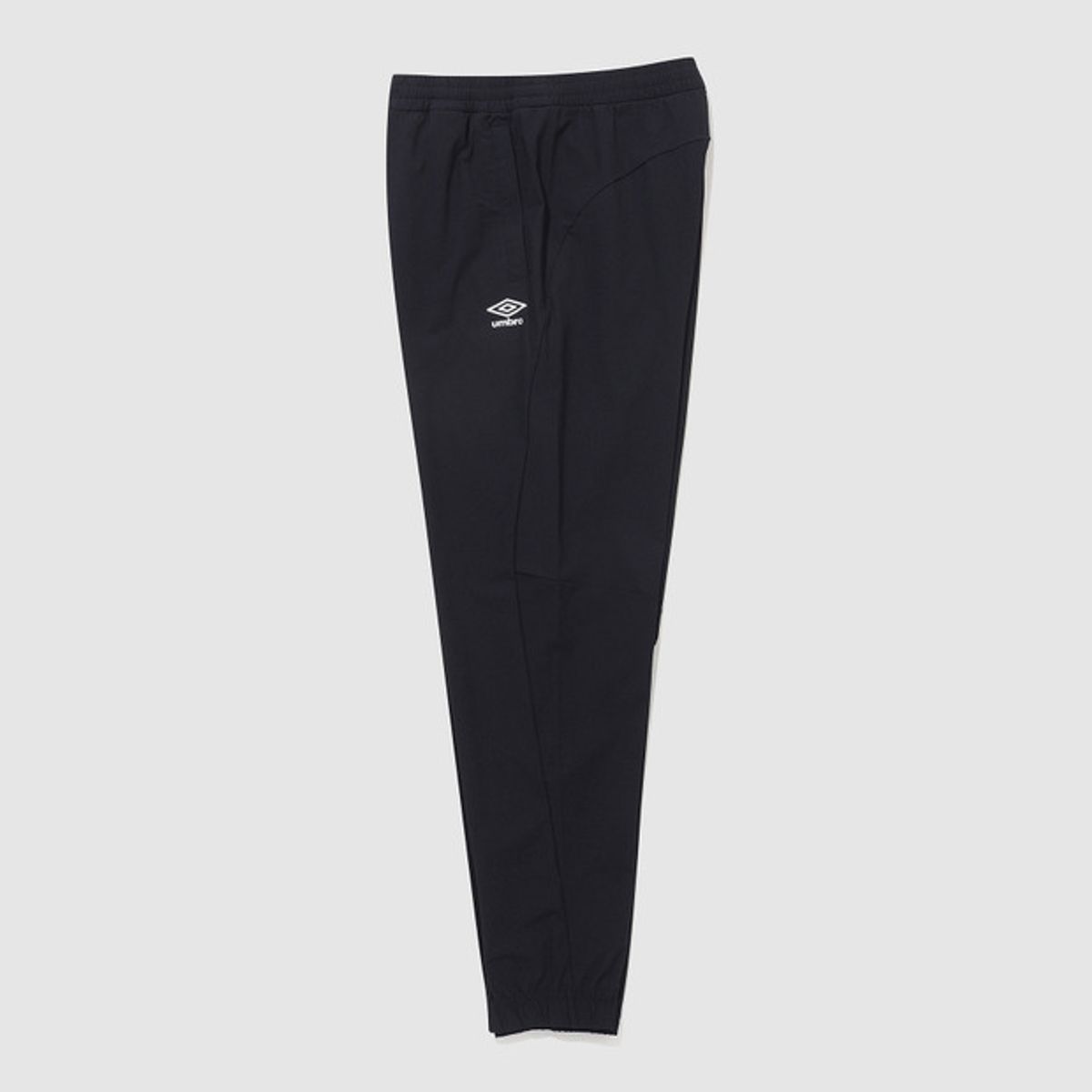 엄브로(UMBRO) 액티브 올라운드 쿨링 트리코트 조거 팬츠 블랙(UQ121SFP31)