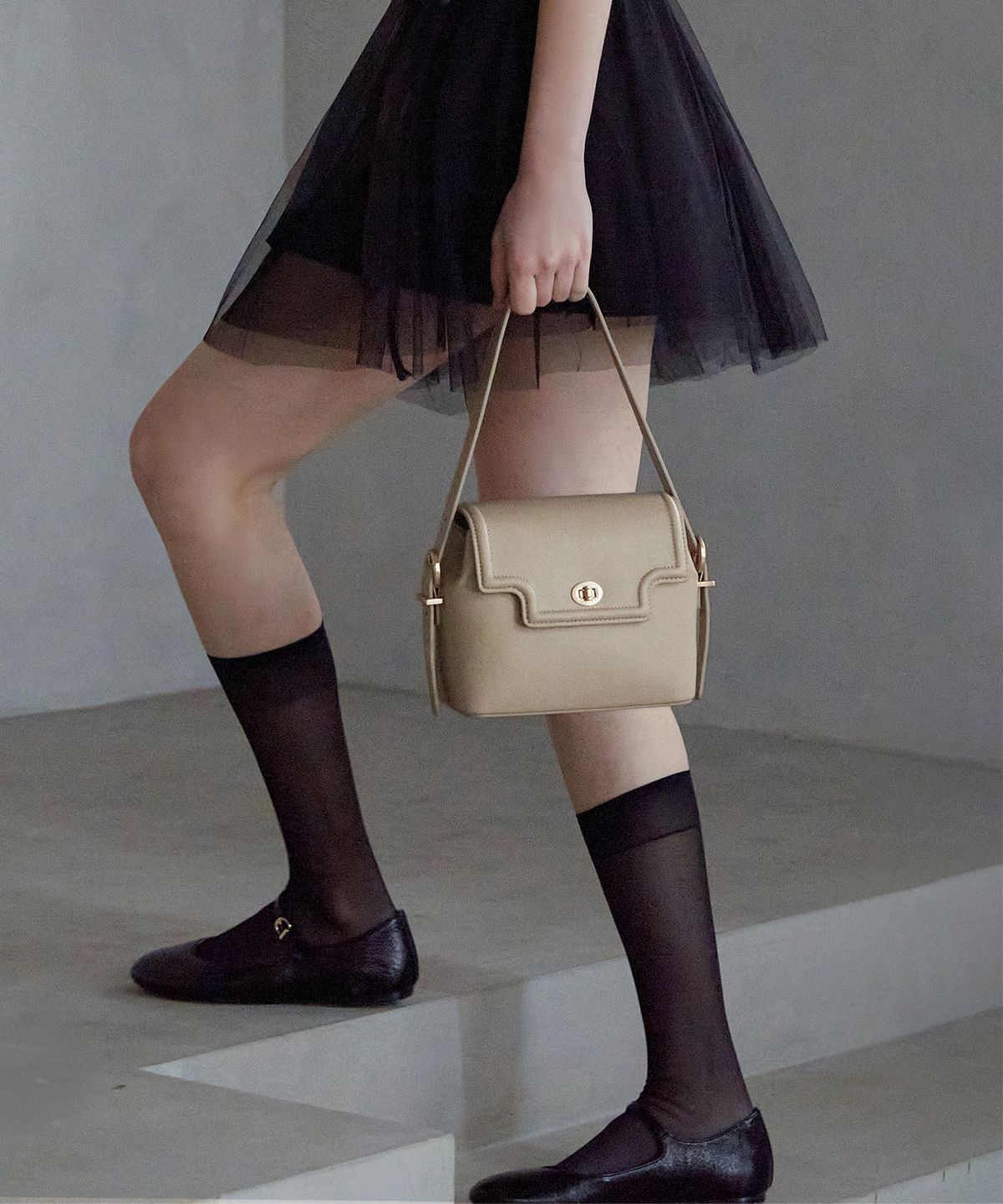 벨류엣(VALLUAT) [롱스트랩 추가] Flaron bag_Beige