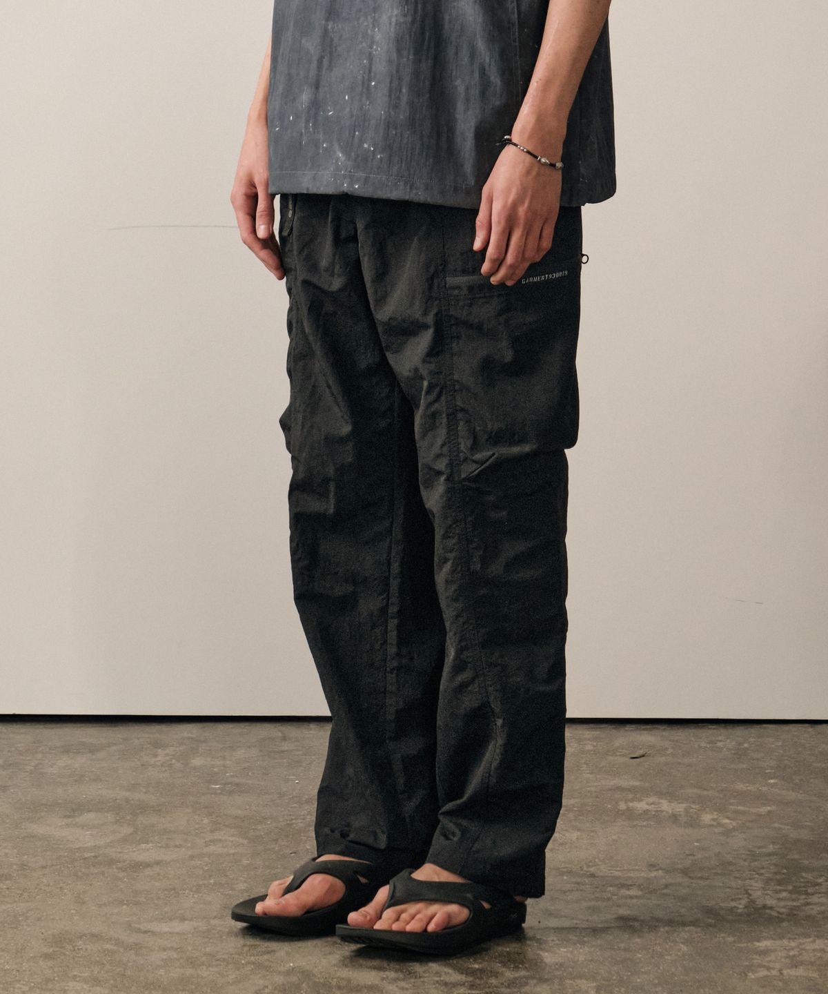 힐리먼트(HELEMENT) 어반 카고 세미와이드 팬츠 (BLACK)