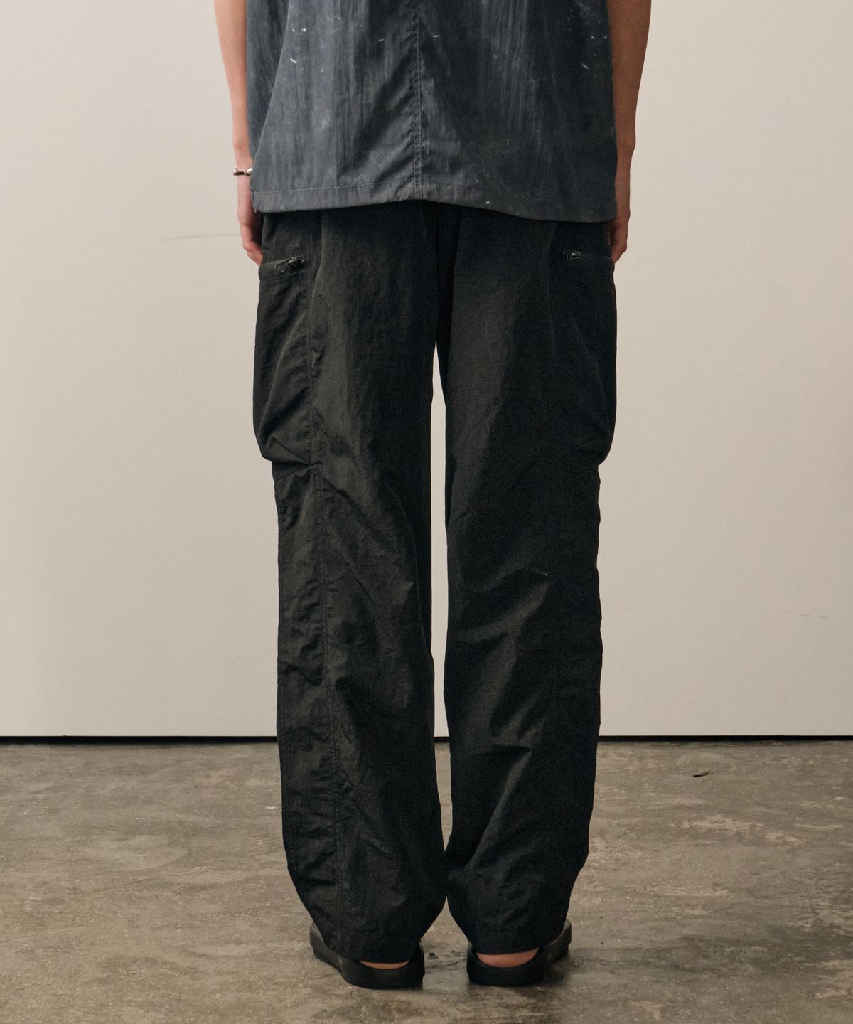 힐리먼트(HELEMENT) 어반 카고 세미와이드 팬츠 (BLACK)